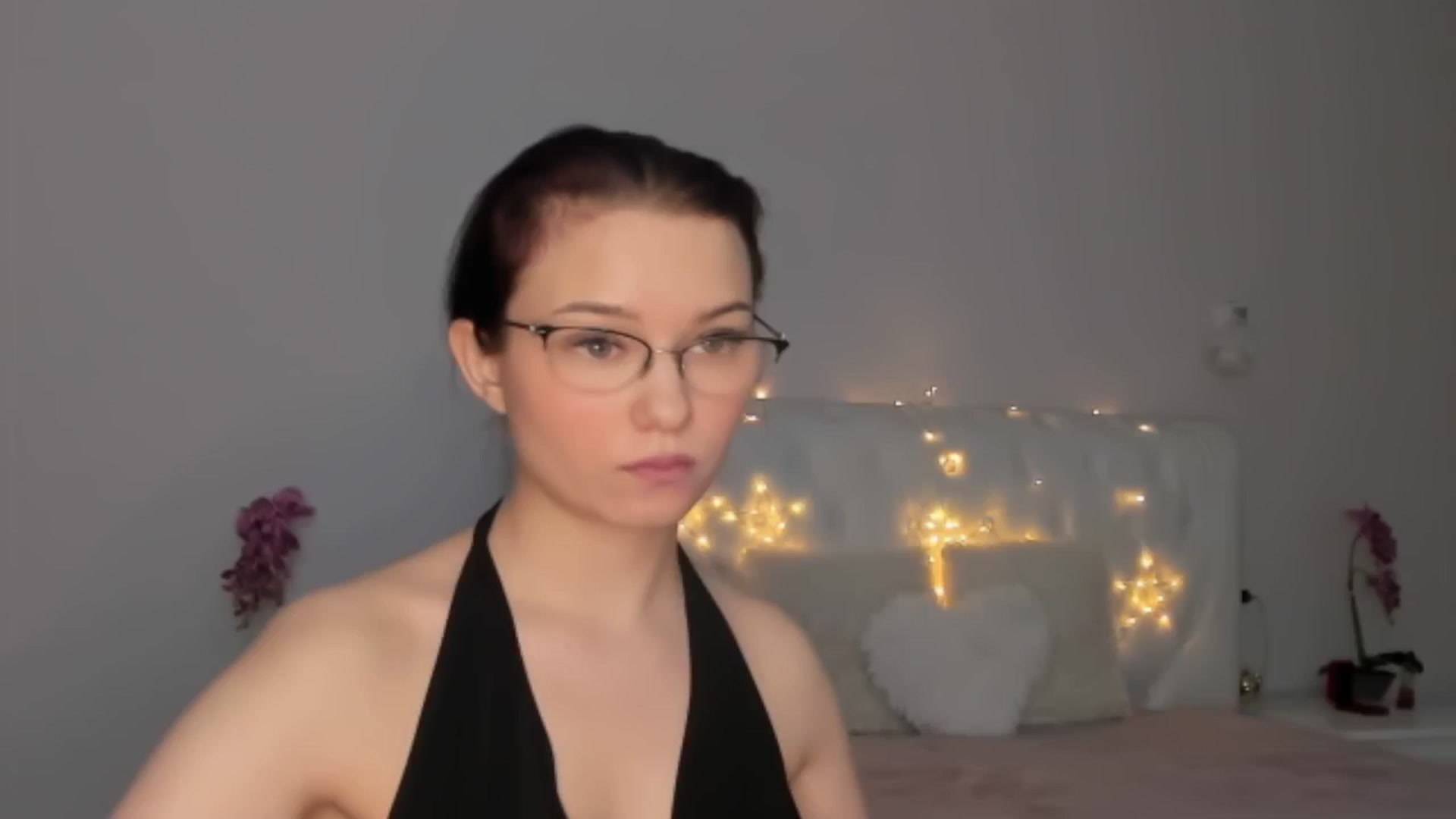 Gallery image thumbnail from Angieerosee's myfreecams stream on, 02/04/2025, 21:41 image 19 of 20