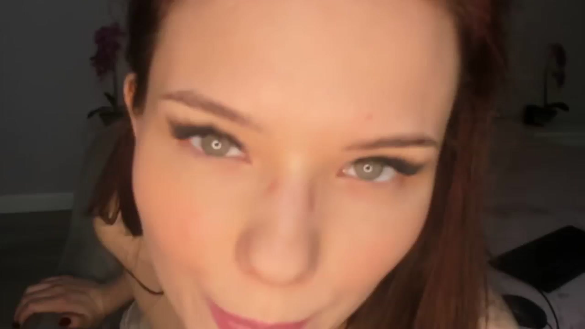 Gallery image thumbnail from Angieerosee's myfreecams stream on, 02/11/2025, 15:54 image 20 of 20