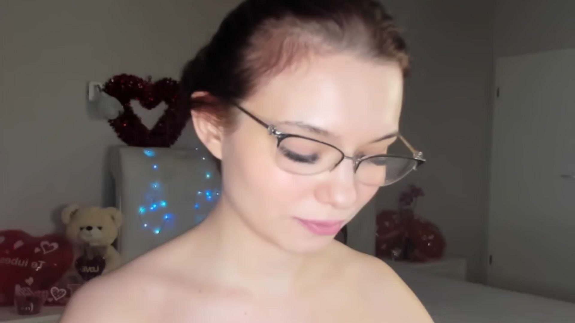 Gallery image thumbnail from Angieerosee's myfreecams stream on, 02/16/2025, 18:24 image 14 of 20