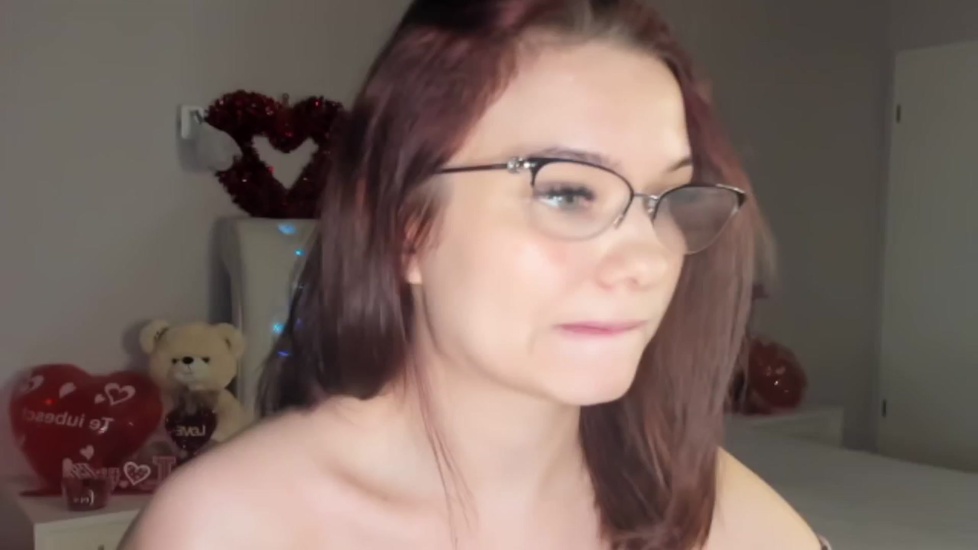 Gallery image thumbnail from Angieerosee's myfreecams stream on, 02/16/2025, 19:54 image 2 of 20