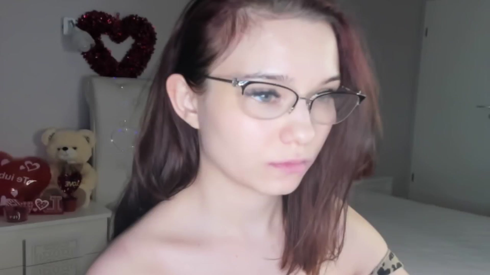 Gallery image thumbnail from Angieerosee's myfreecams stream on, 02/16/2025, 23:35 image 18 of 20