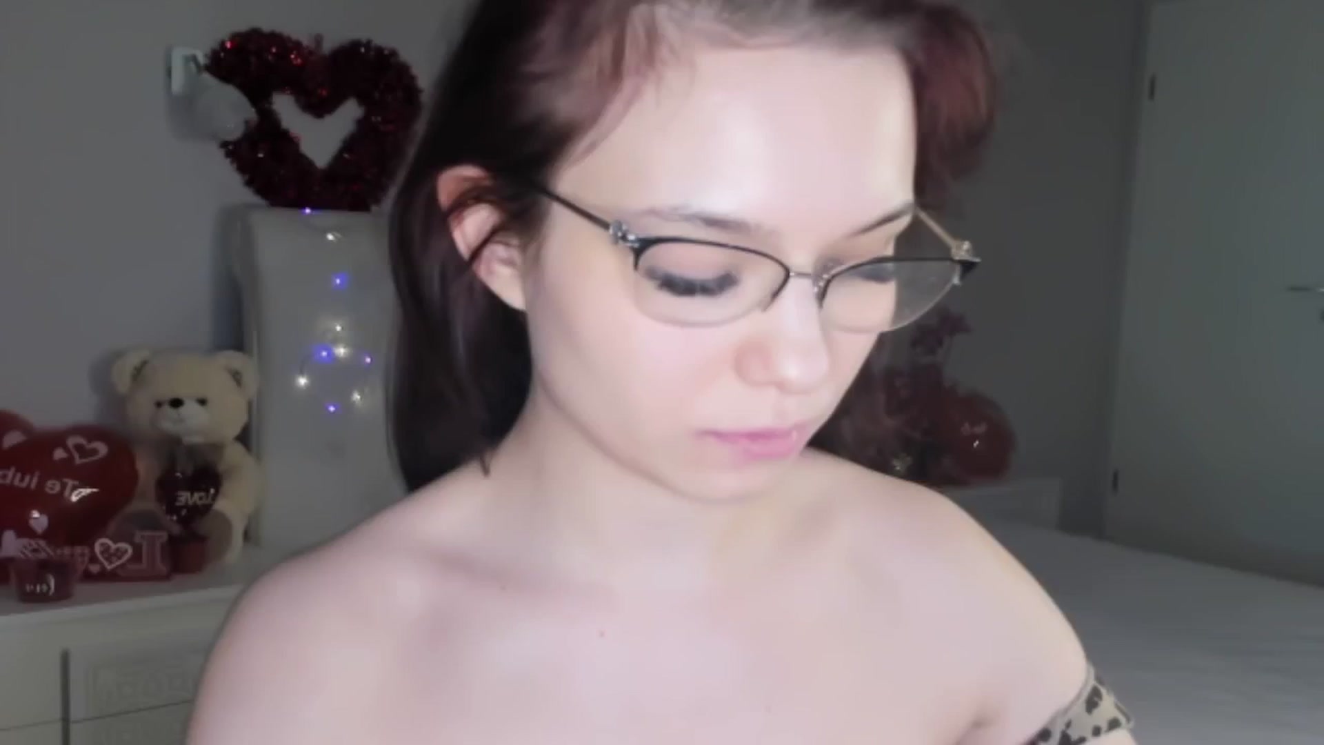 Gallery image thumbnail from Angieerosee's myfreecams stream on, 02/16/2025, 23:35 image 16 of 20