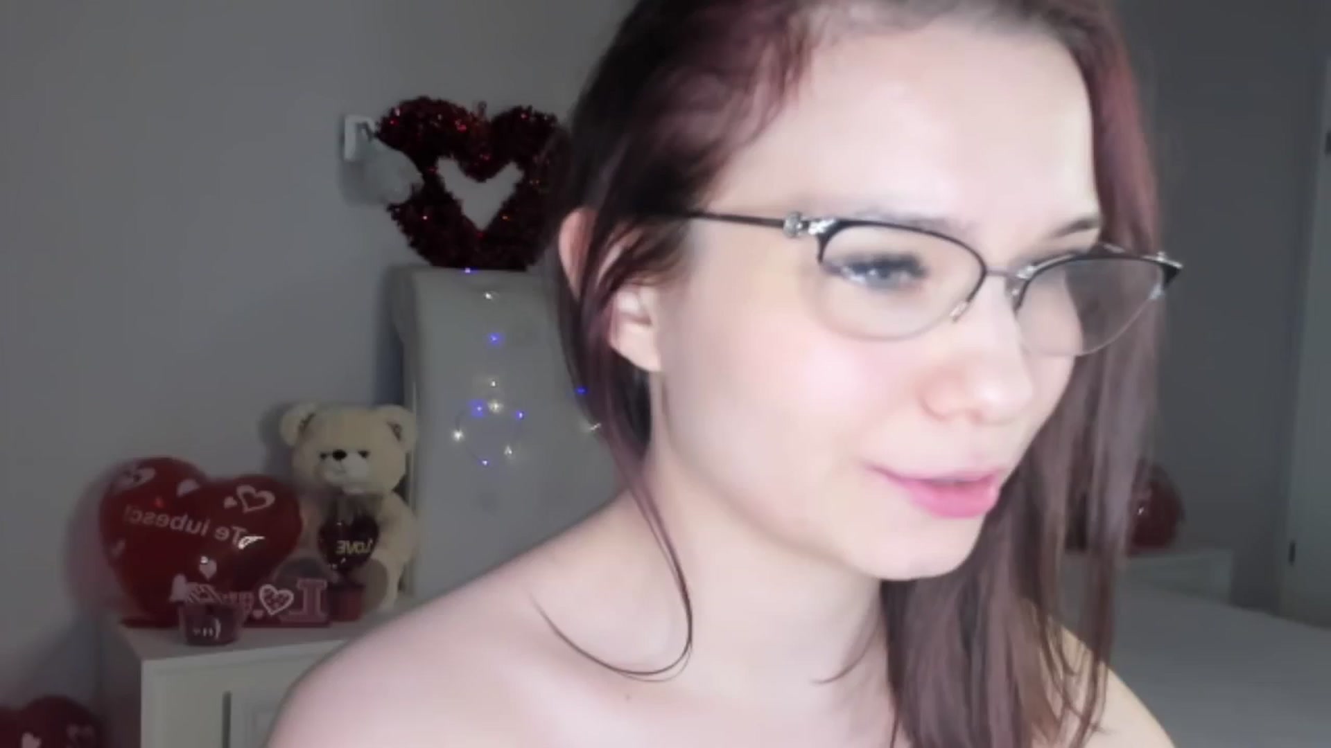 Gallery image thumbnail from Angieerosee's myfreecams stream on, 02/16/2025, 23:35 image 12 of 20
