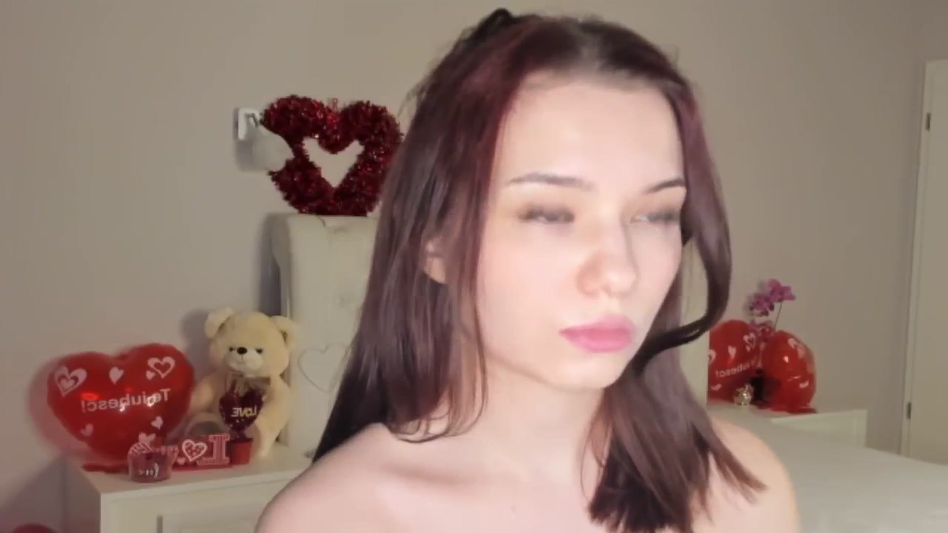 Gallery image thumbnail from Angieerosee's myfreecams stream on, 02/18/2025, 21:55 image 17 of 20