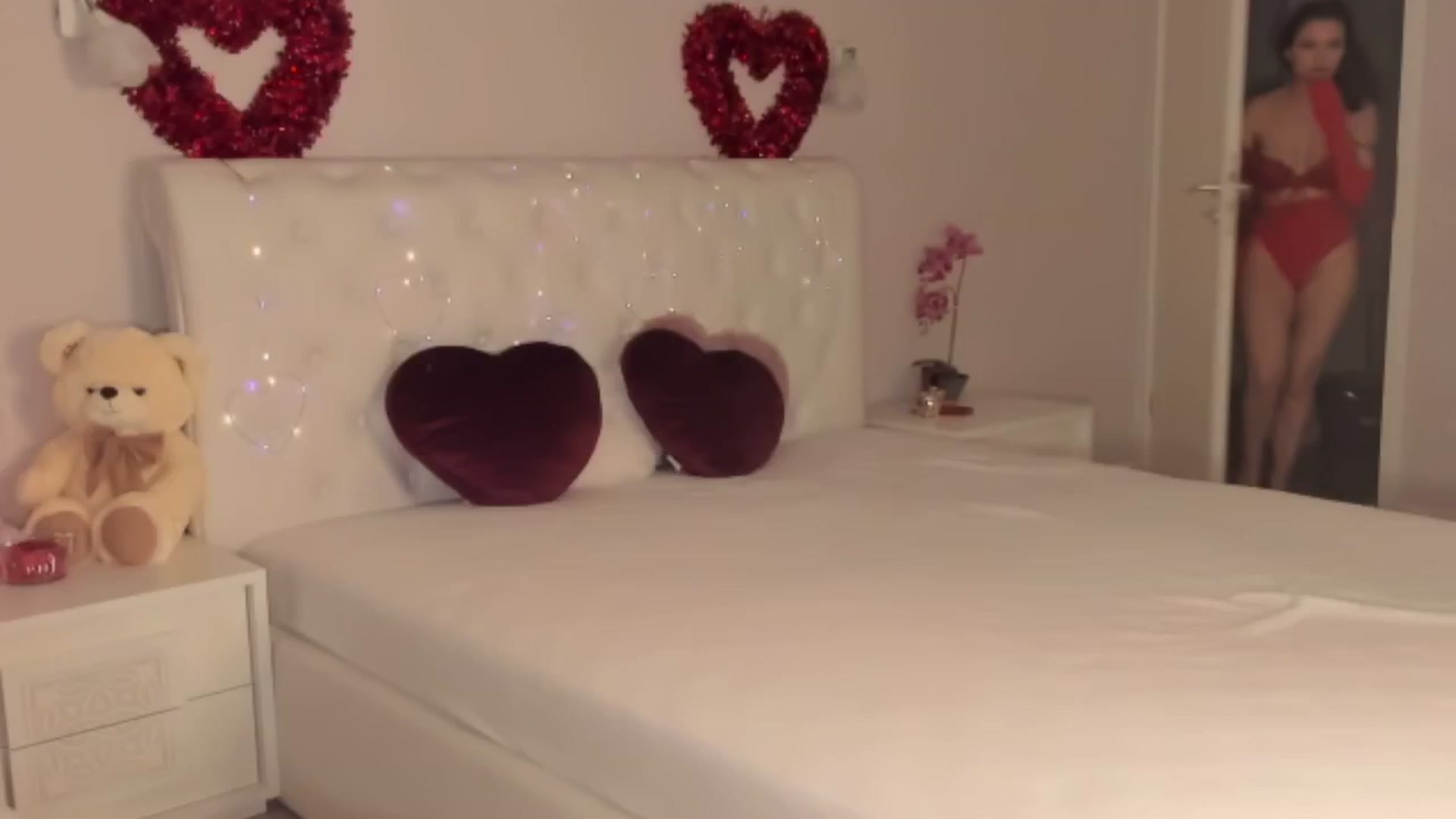 Gallery image thumbnail from Angieerosee's myfreecams stream on, 02/21/2025, 23:19 image 1 of 20