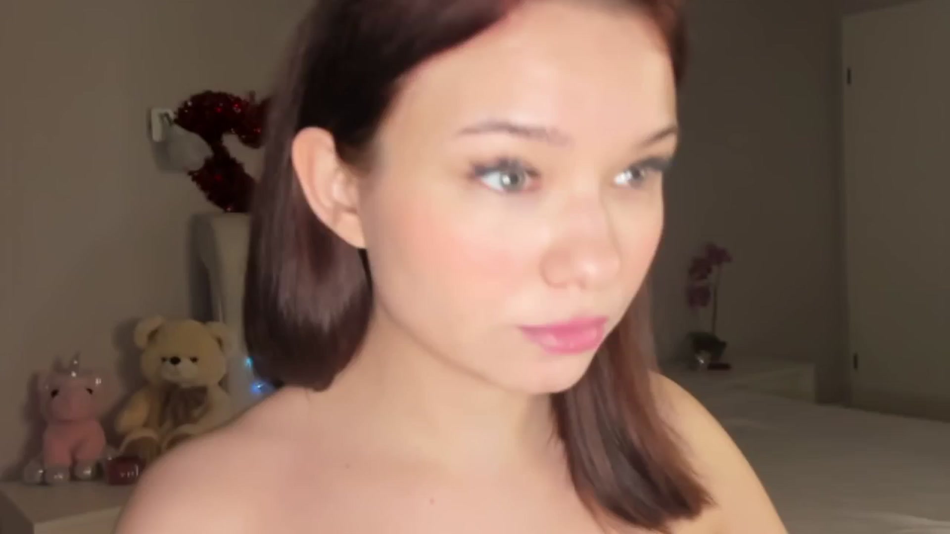 Gallery image thumbnail from Angieerosee's myfreecams stream on, 02/22/2025, 03:43 image 9 of 20