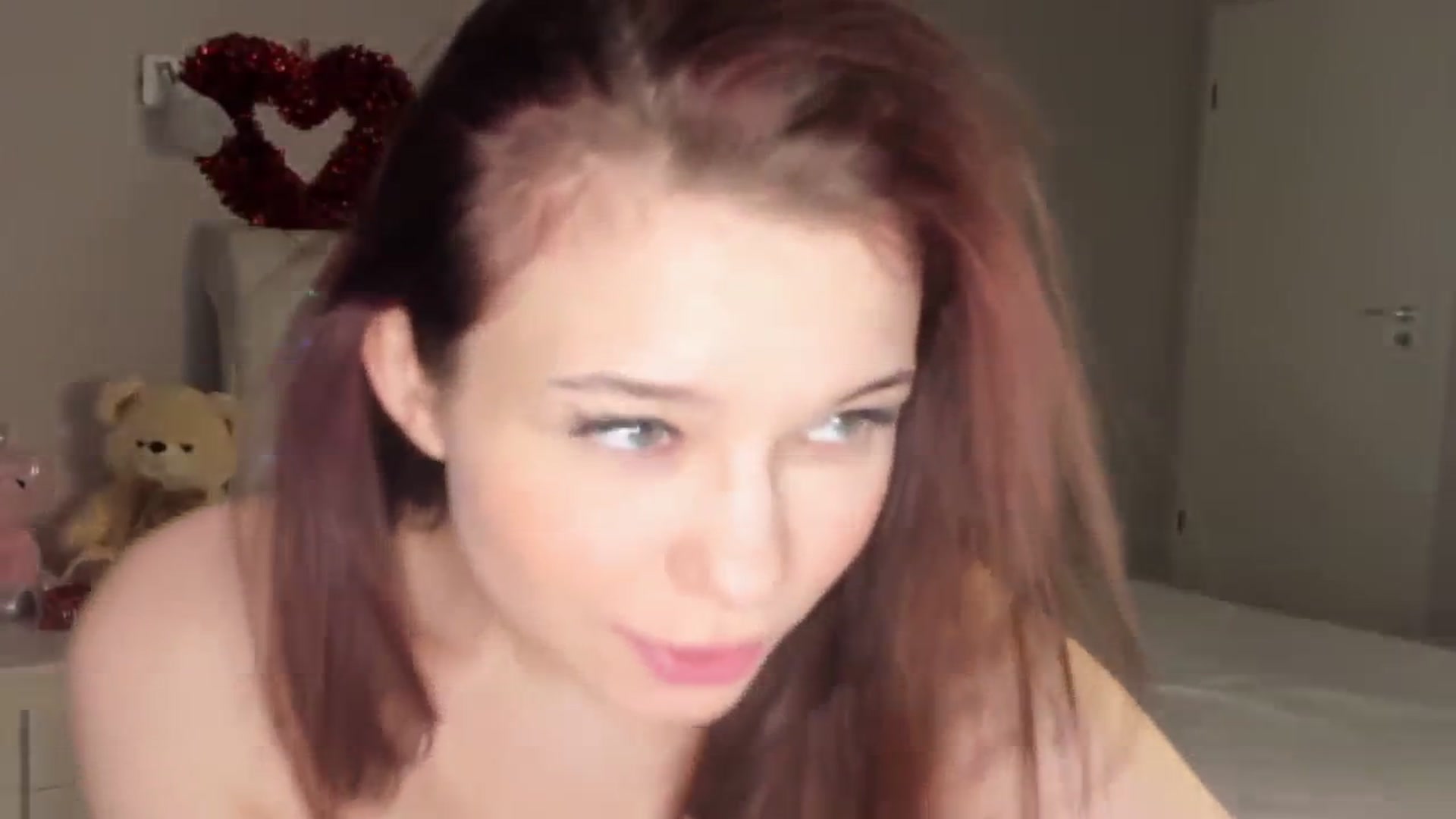 Gallery image thumbnail from Angieerosee's myfreecams stream on, 02/22/2025, 16:26 image 18 of 20