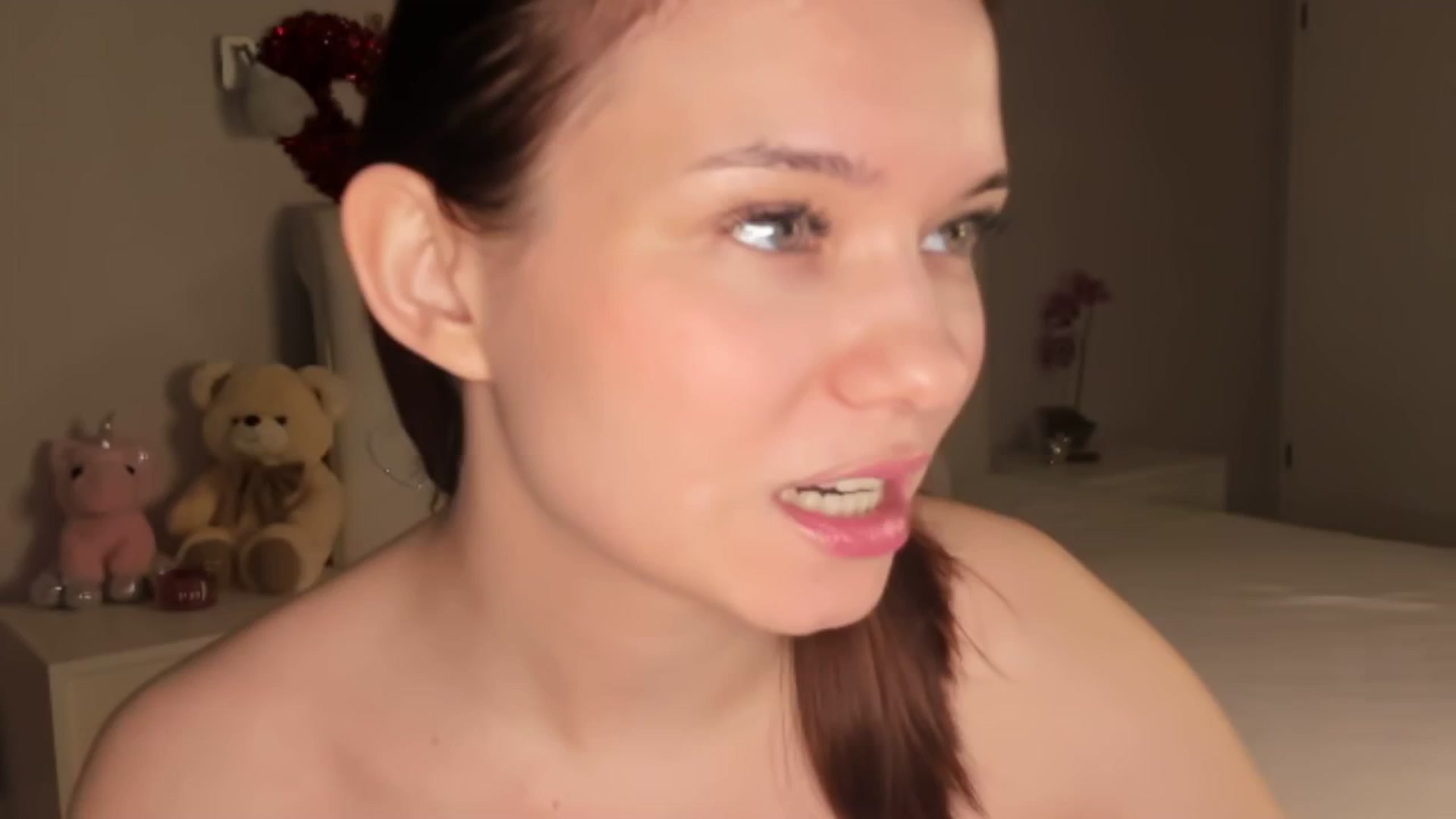 Gallery image thumbnail from Angieerosee's myfreecams stream on, 02/23/2025, 17:17 image 12 of 20