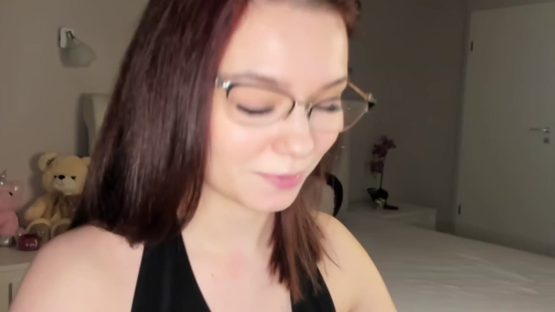 Gallery image thumbnail from Angieerosee's myfreecams stream on, 02/26/2025, 17:28 image 17 of 20