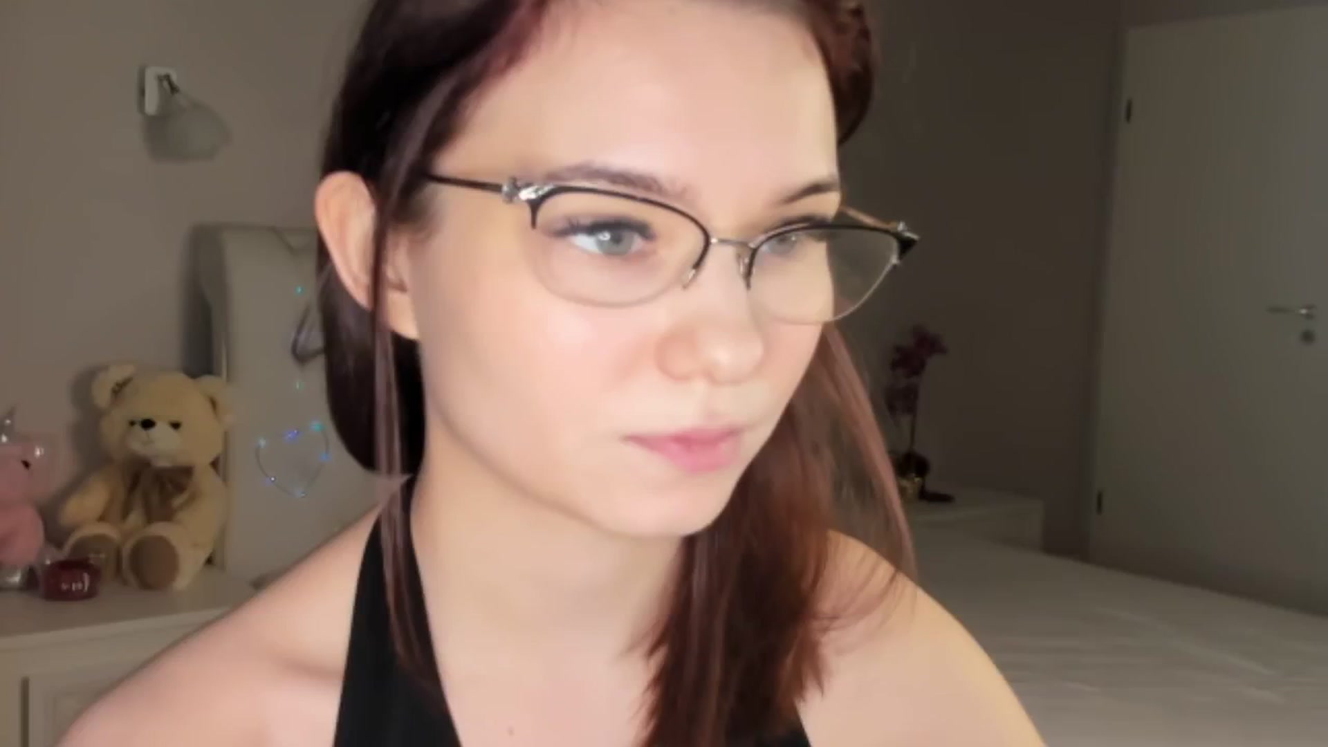 Gallery image thumbnail from Angieerosee's myfreecams stream on, 02/26/2025, 17:28 image 18 of 20