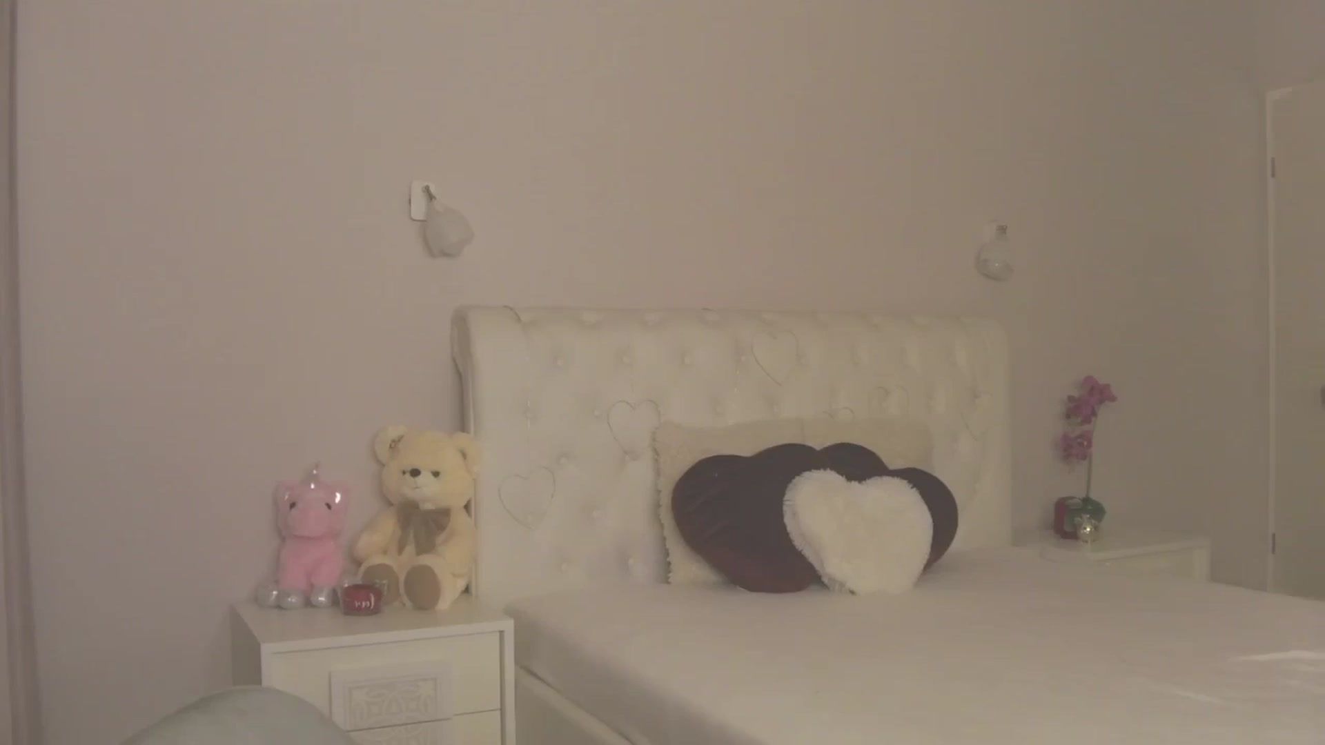 Gallery image thumbnail from Angieerosee's myfreecams stream on, 02/28/2025, 17:33 image 13 of 20