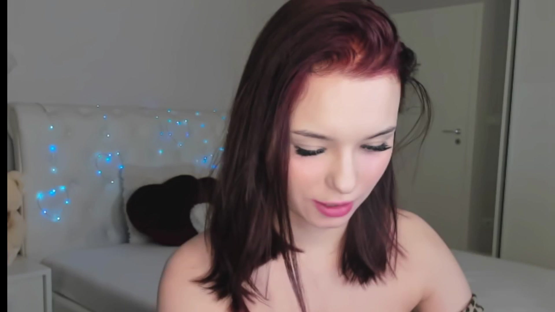Gallery image thumbnail from Angieerosee's myfreecams stream on, 02/28/2025, 23:10 image 5 of 20