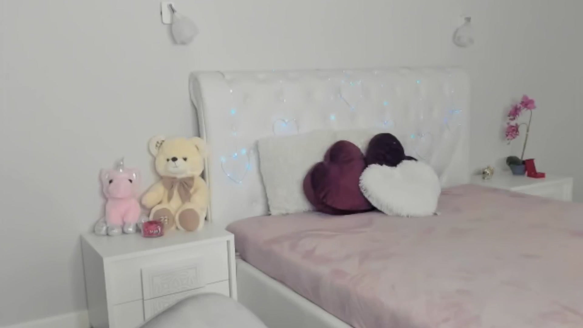 Gallery image thumbnail from Angieerosee's myfreecams stream on, 03/05/2025, 17:58 image 19 of 20
