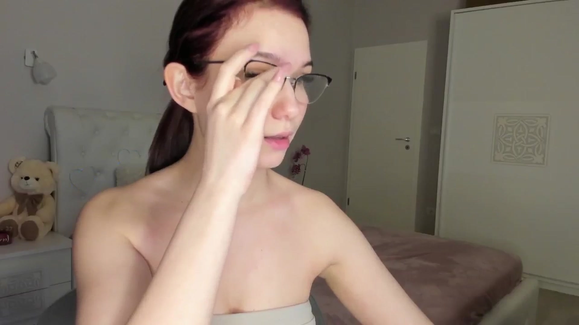 Gallery image thumbnail from Angieerosee's myfreecams stream on, 03/14/2025, 16:45 image 15 of 20