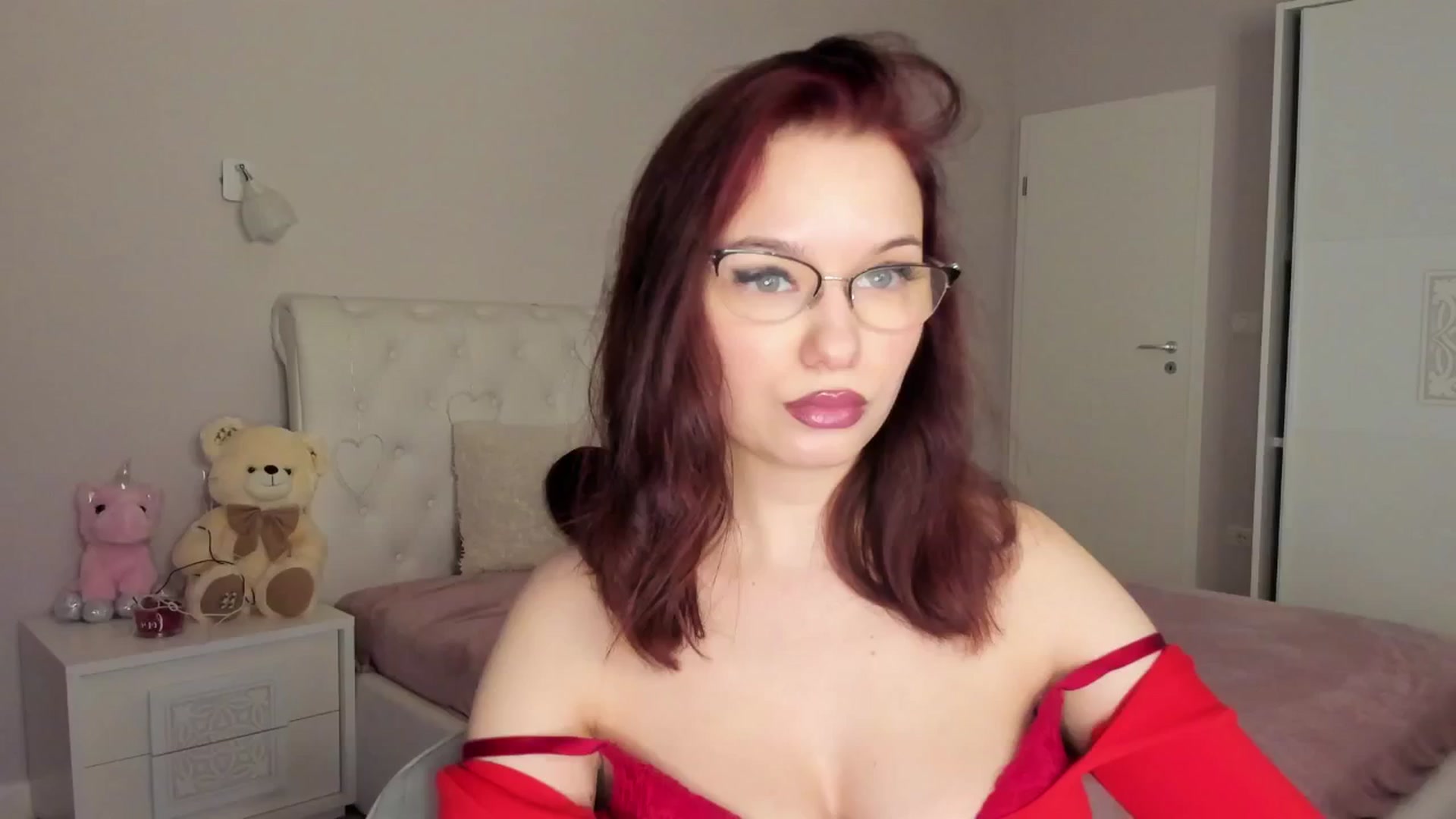 Gallery image thumbnail from Angieerosee's myfreecams stream on, 03/19/2025, 19:05 image 6 of 20