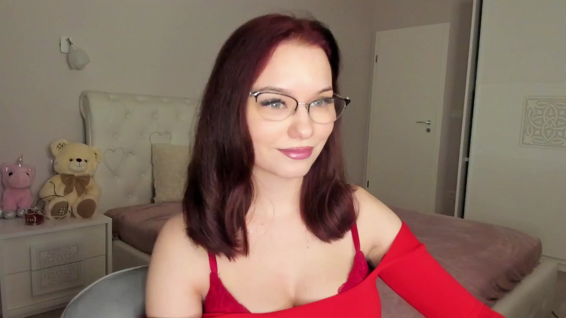 Gallery image thumbnail from Angieerosee's myfreecams stream on, 03/19/2025, 19:05 image 19 of 20