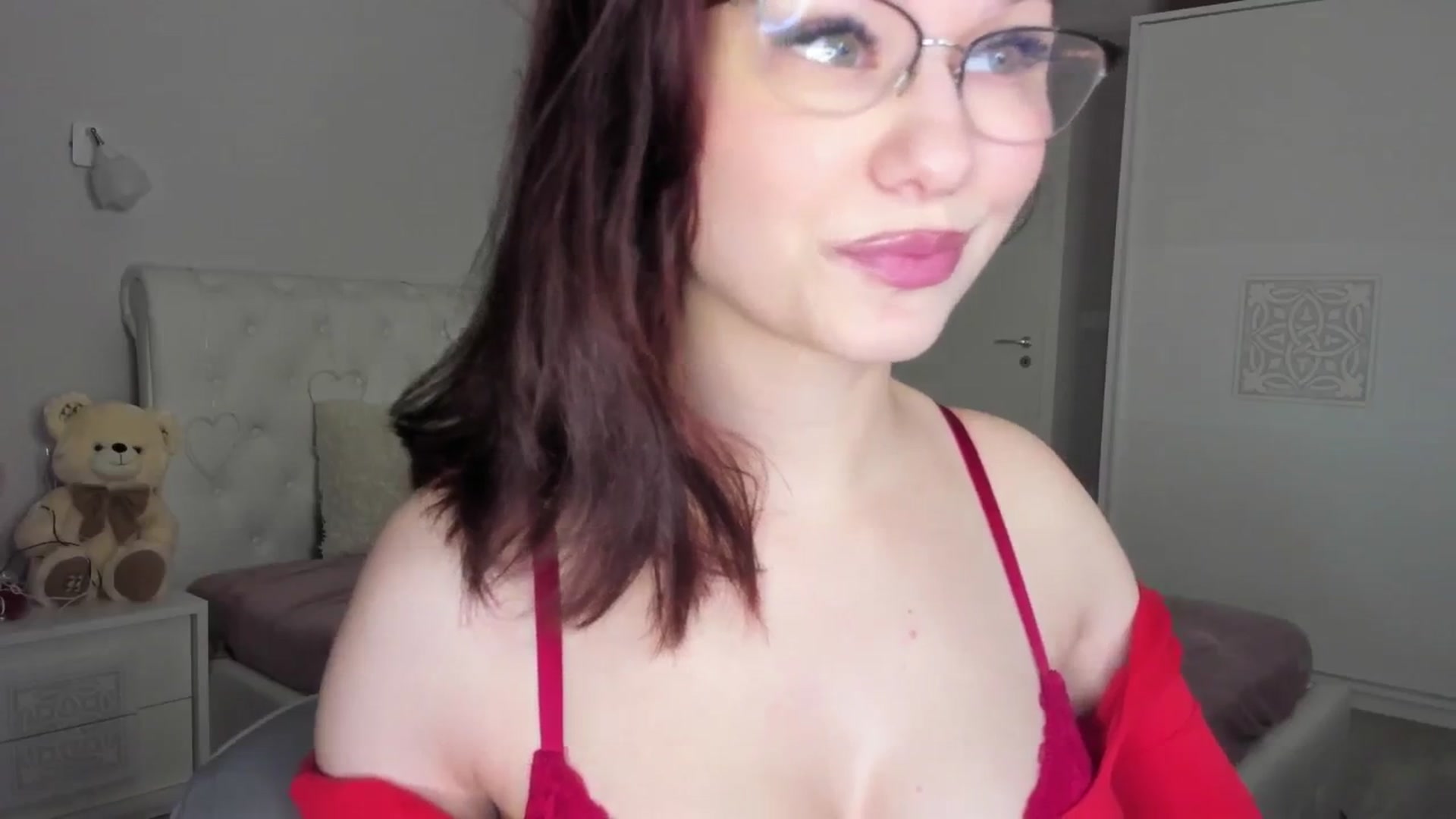 Gallery image thumbnail from Angieerosee's myfreecams stream on, 03/19/2025, 23:20 image 7 of 20