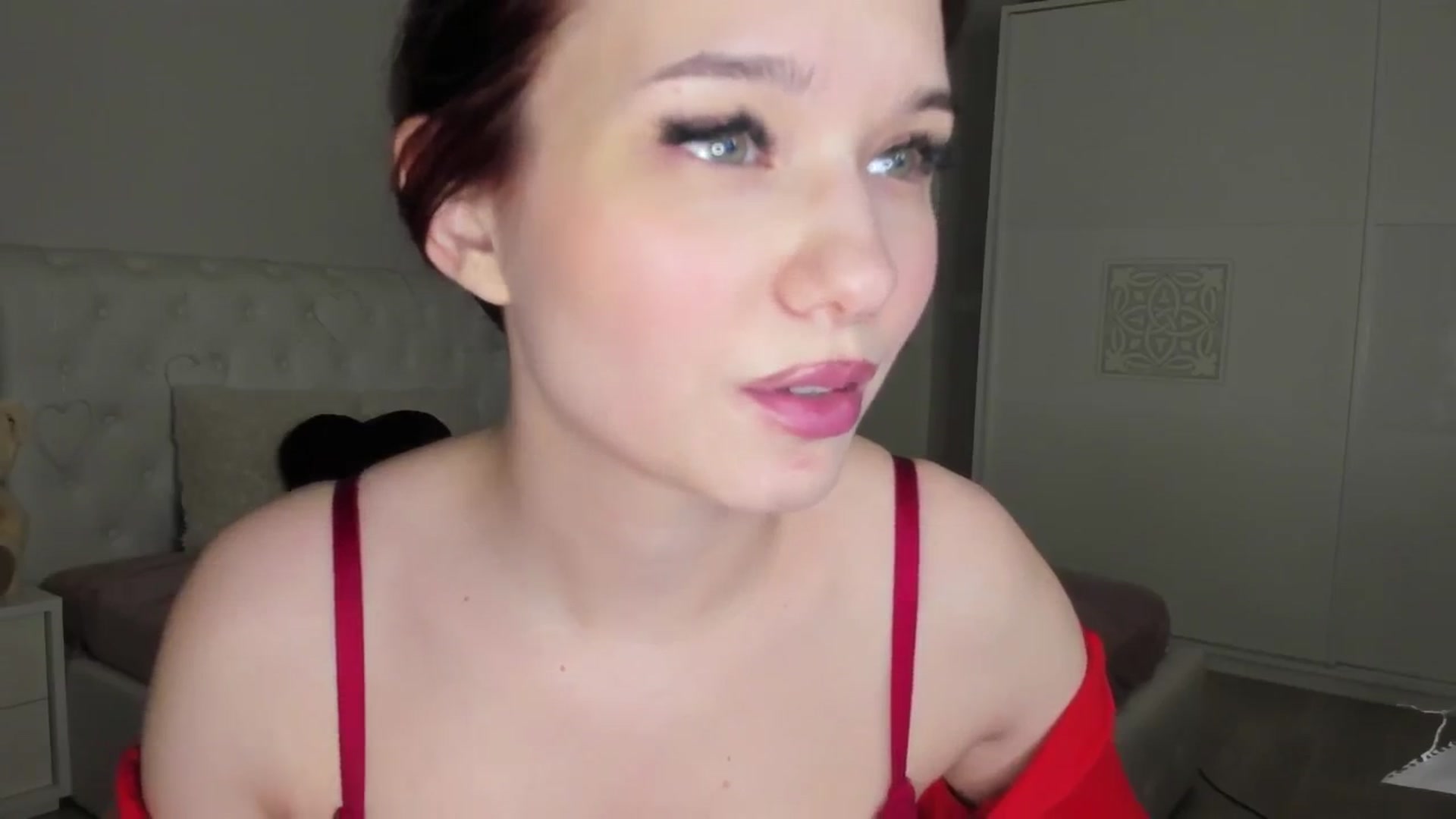 Gallery image thumbnail from Angieerosee's myfreecams stream on, 03/19/2025, 23:20 image 15 of 20