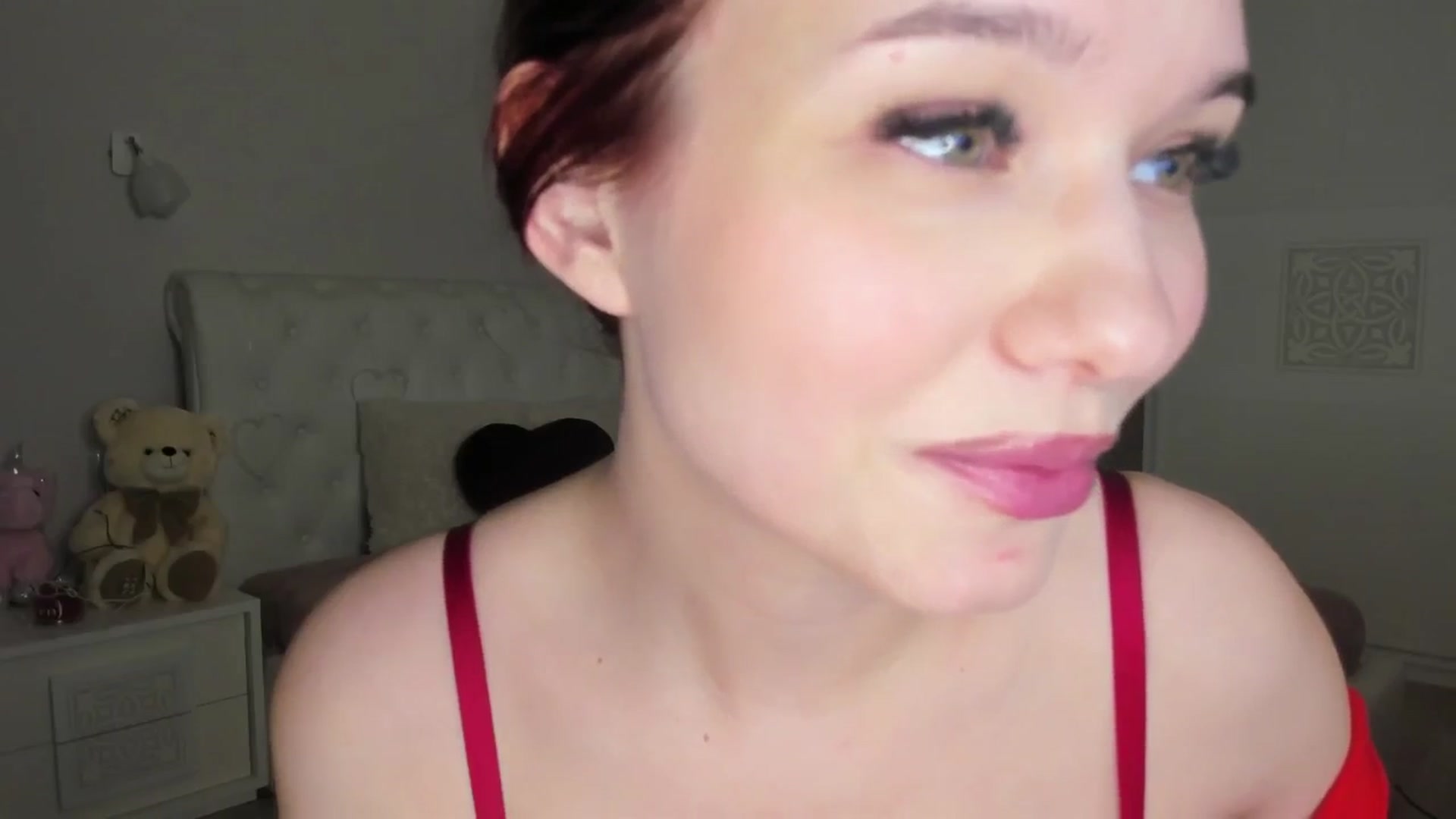 Gallery image thumbnail from Angieerosee's myfreecams stream on, 03/19/2025, 23:20 image 14 of 20