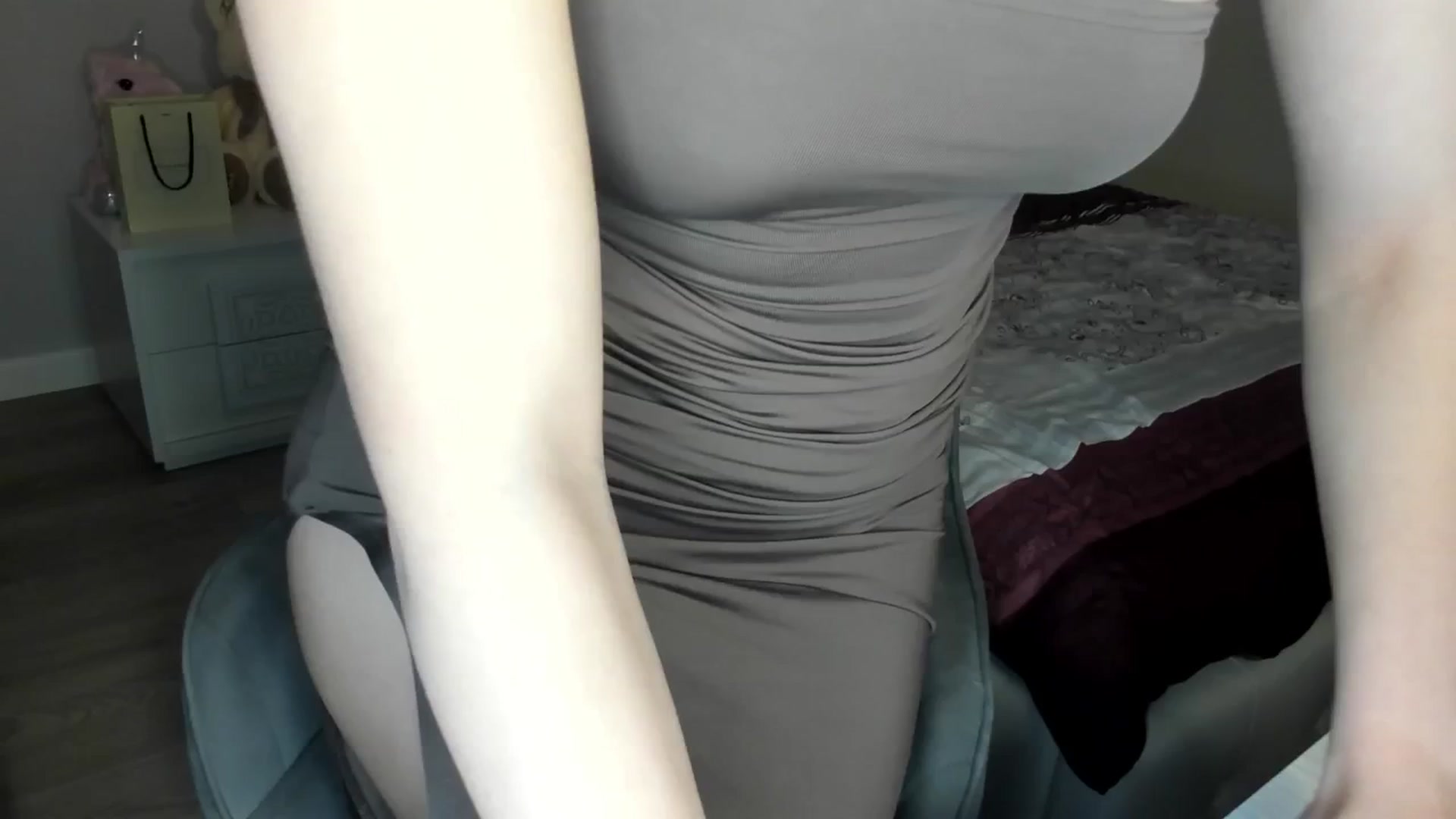 Gallery image thumbnail from Angieerosee's myfreecams stream on, 04/01/2025, 20:02 image 9 of 20