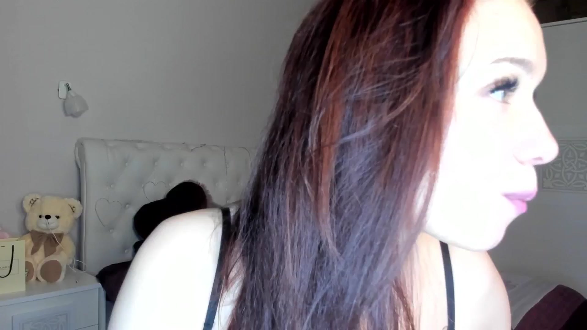 Gallery image thumbnail from Angieerosee's myfreecams stream on, 04/02/2025, 21:07 image 12 of 20