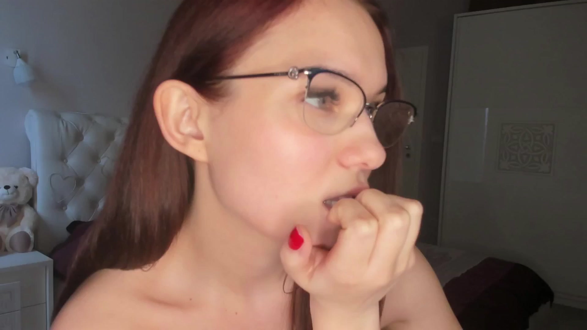 Gallery image thumbnail from Angieerosee's myfreecams stream on, 04/08/2025, 17:46 image 7 of 20
