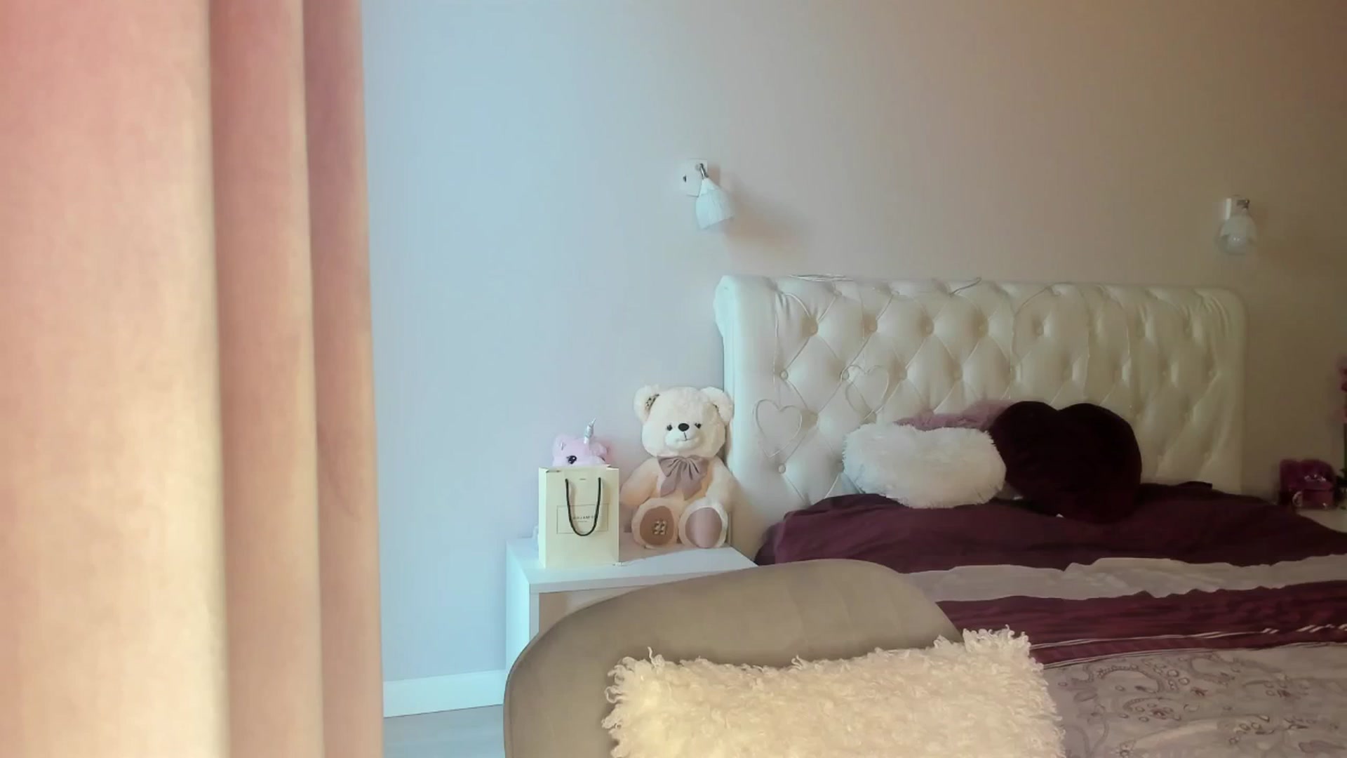 Gallery image thumbnail from Angieerosee's myfreecams stream on, 04/09/2025, 16:53 image 11 of 20