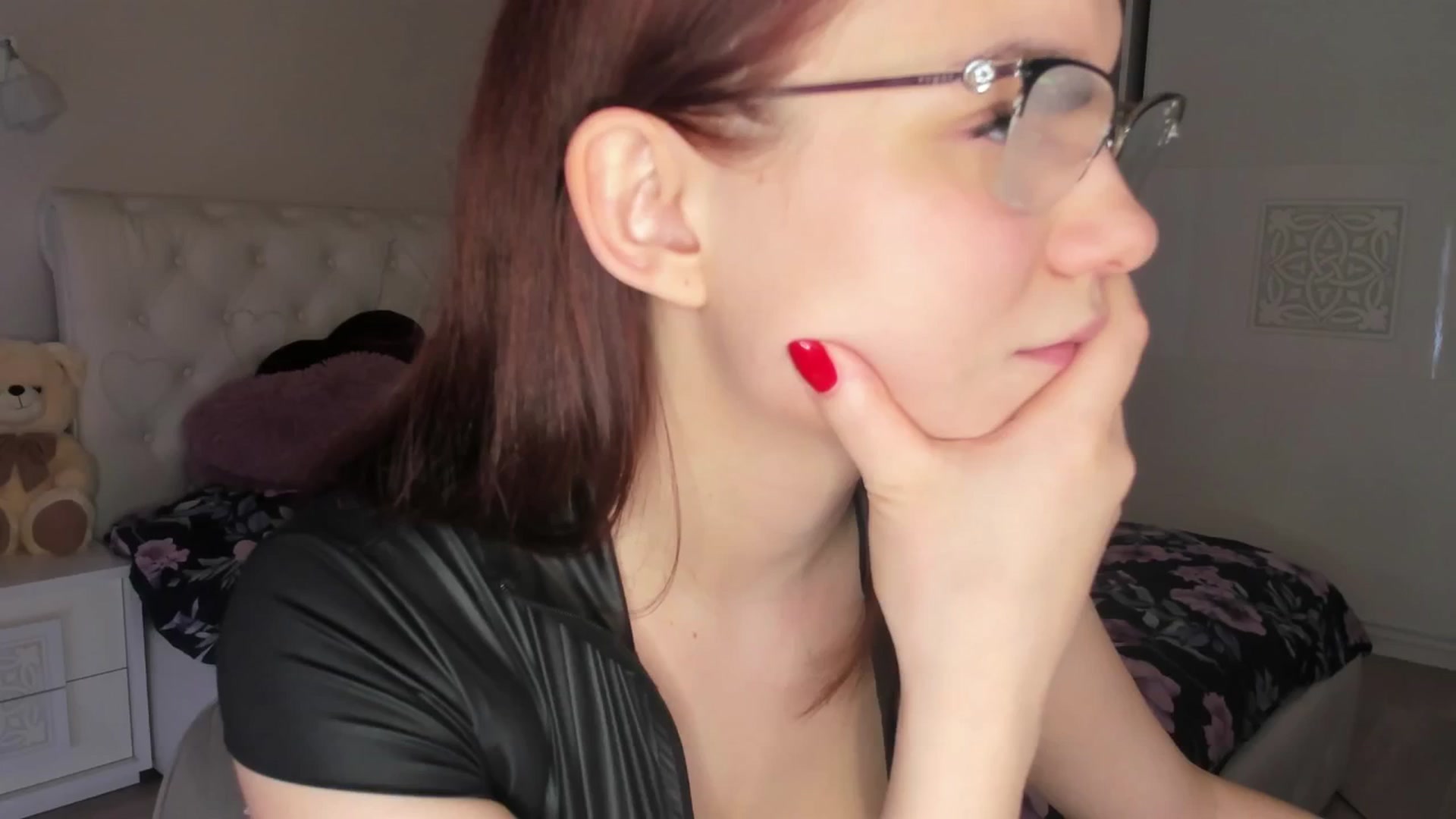 Gallery image thumbnail from Angieerosee's myfreecams stream on, 04/11/2025, 17:29 image 7 of 20