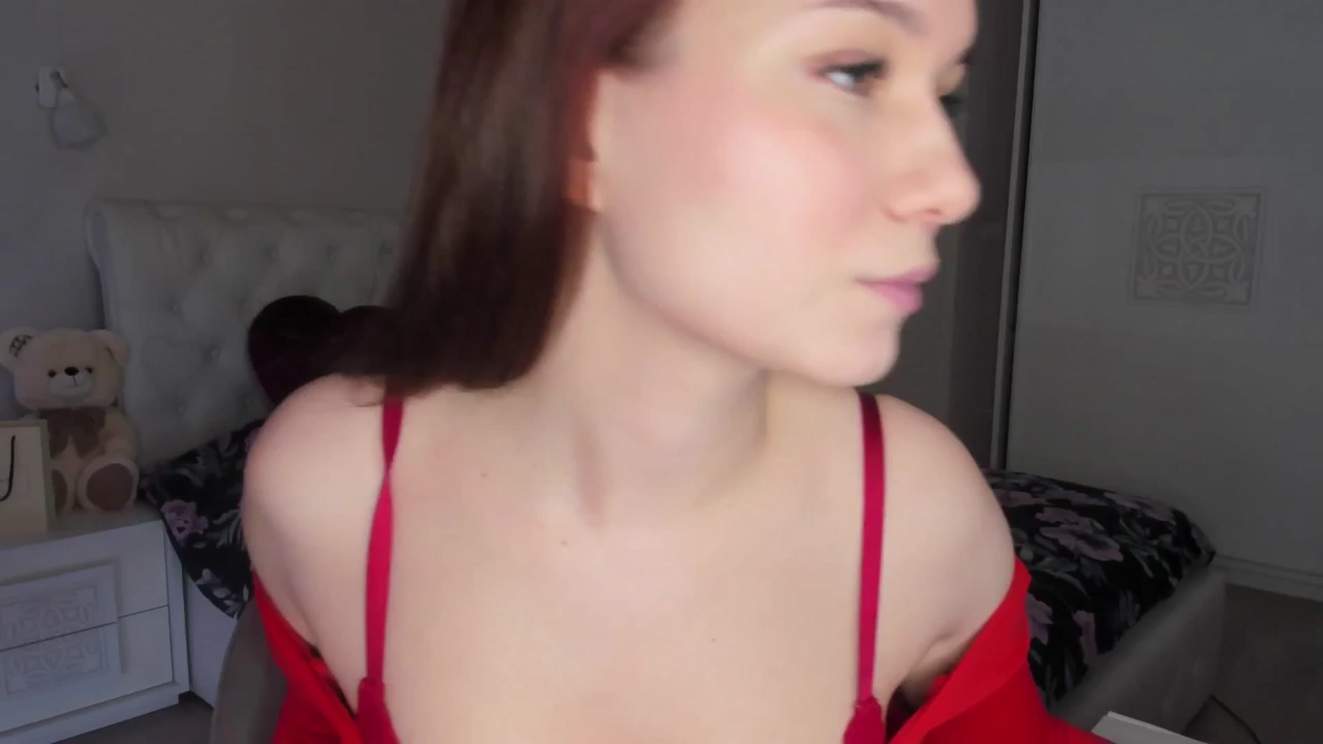 Gallery image thumbnail from Angieerosee's myfreecams stream on, 04/13/2025, 14:27 image 7 of 20