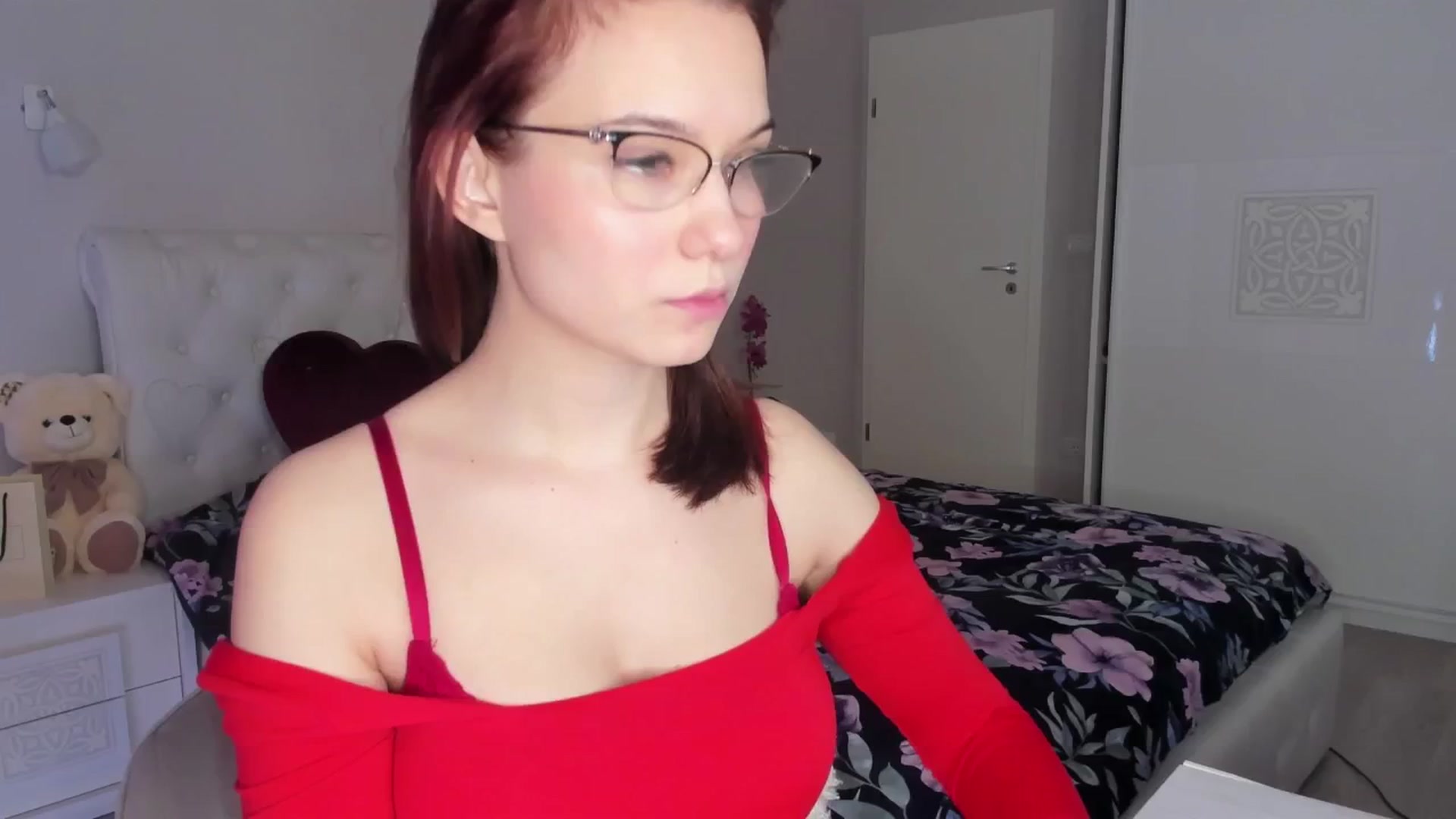 Gallery image thumbnail from Angieerosee's myfreecams stream on, 04/13/2025, 14:57 image 6 of 20