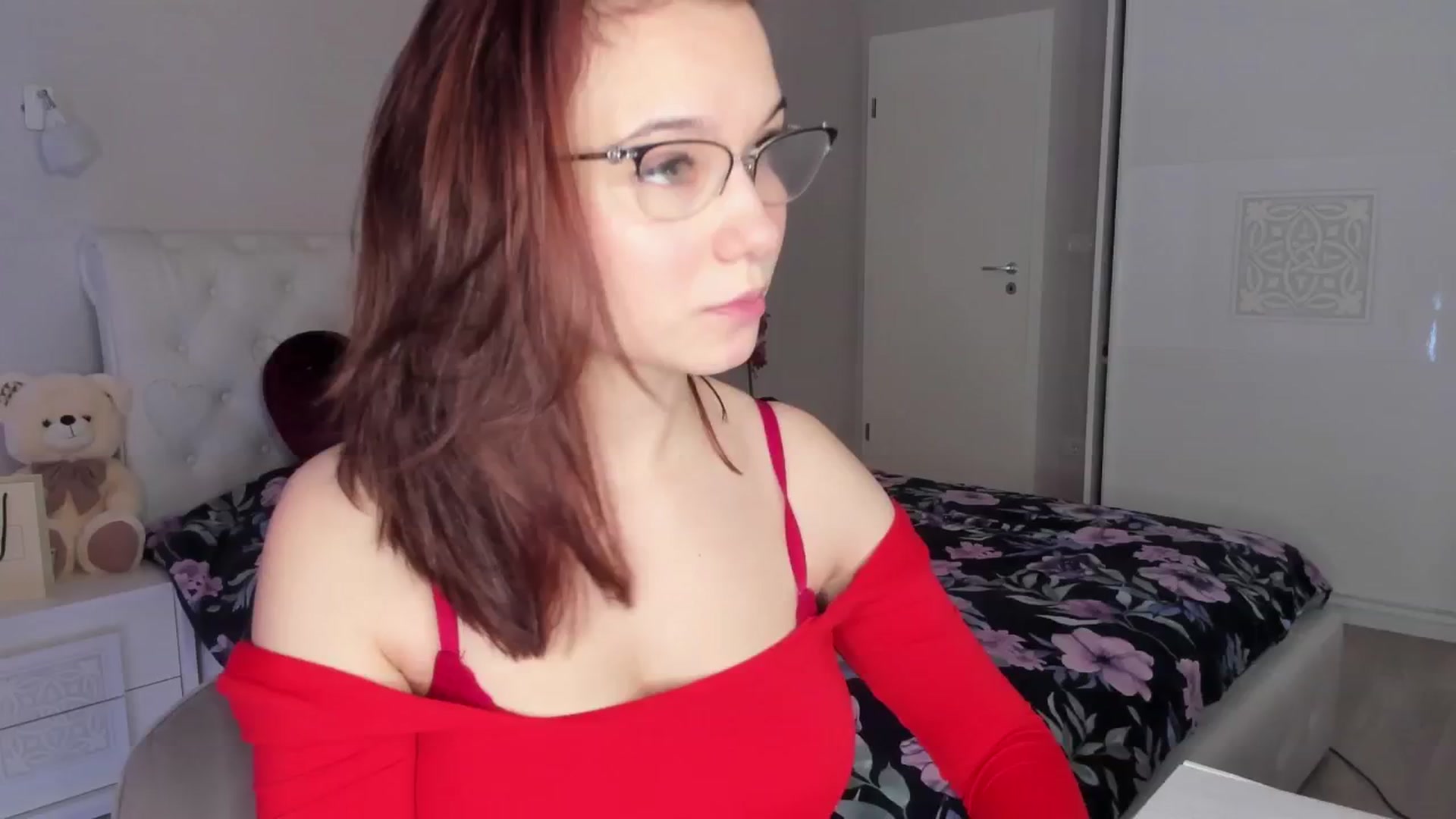 Gallery image thumbnail from Angieerosee's myfreecams stream on, 04/13/2025, 14:57 image 8 of 20