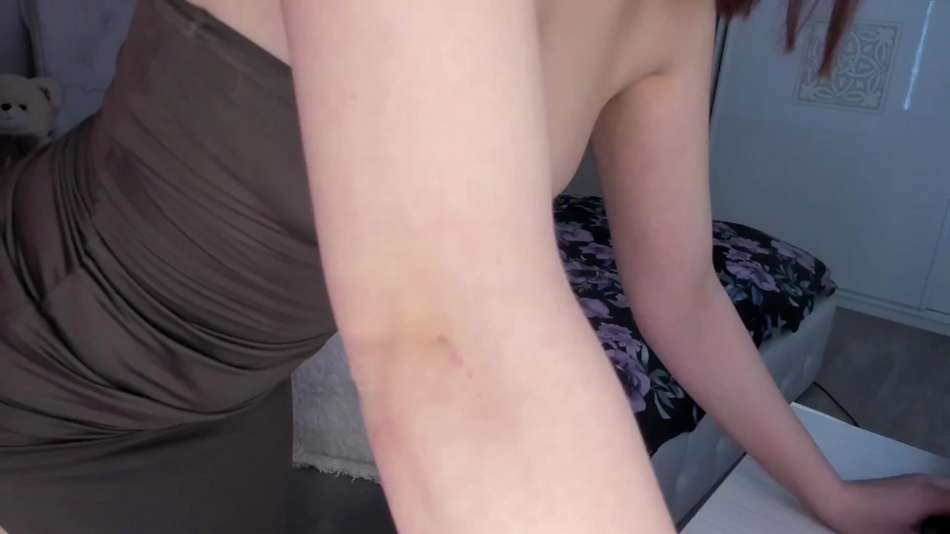 Gallery image thumbnail from Angieerosee's myfreecams stream on, 04/15/2025, 14:42 image 15 of 20