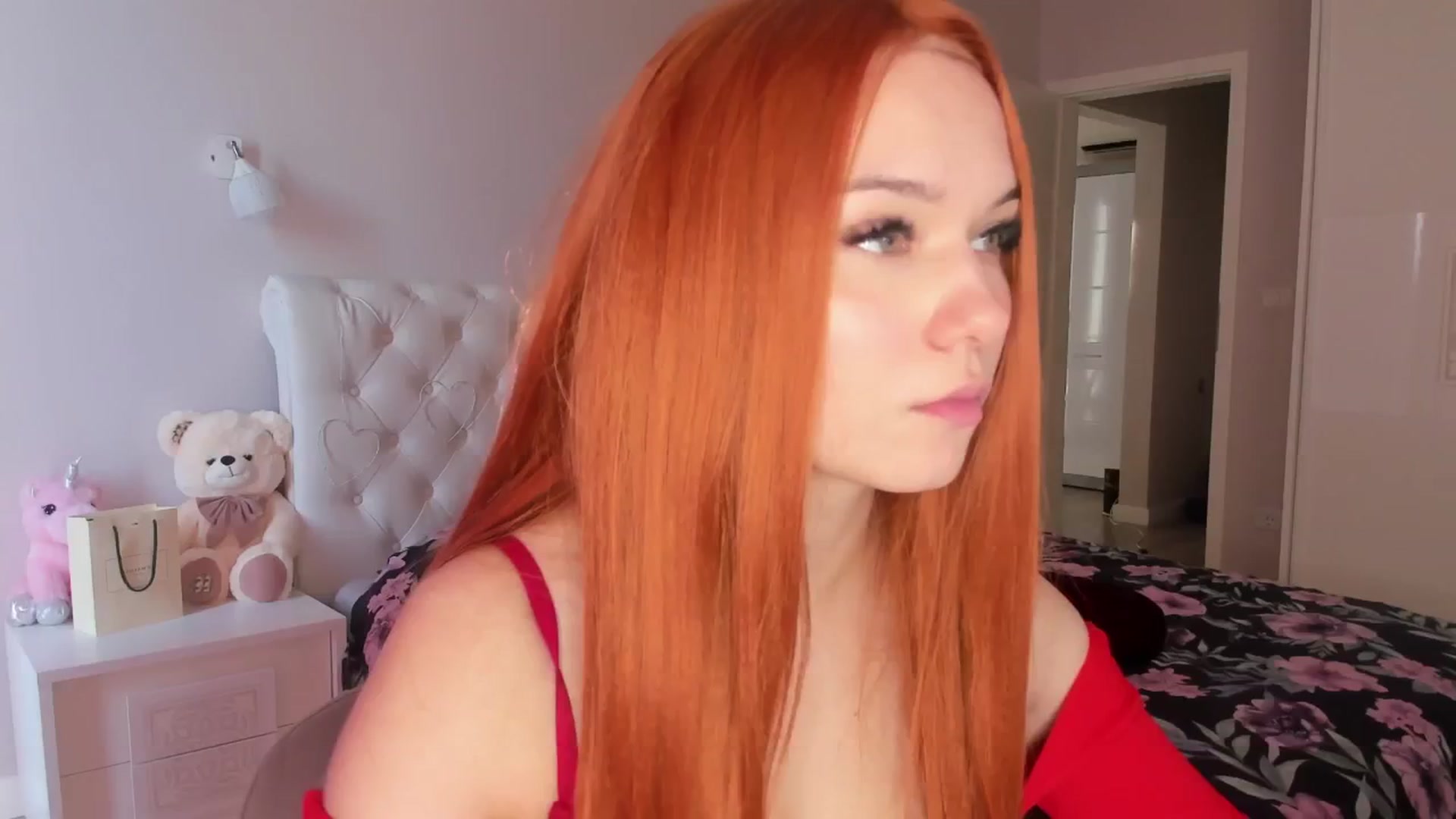 Gallery image thumbnail from Angieerosee's myfreecams stream on, 04/25/2025, 16:52 image 20 of 20