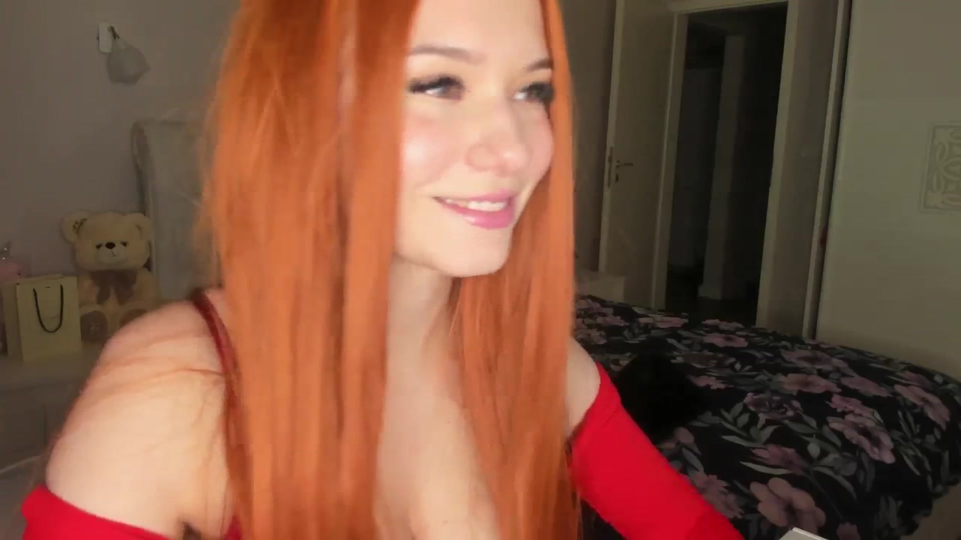 Gallery image thumbnail from Angieerosee's myfreecams stream on, 04/25/2025, 20:46 image 17 of 20