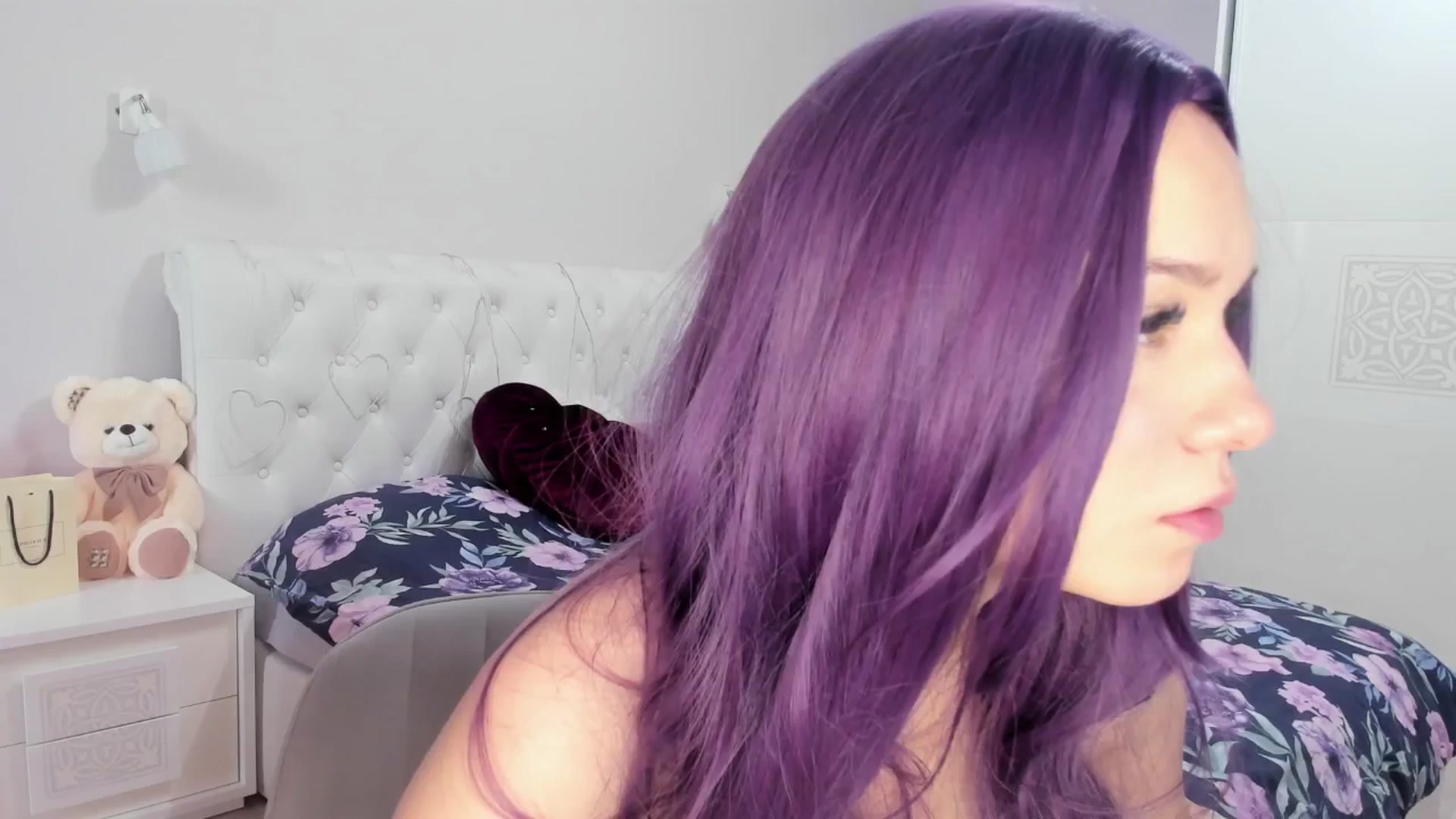 Gallery image thumbnail from Angieerosee's myfreecams stream on, 04/26/2025, 17:01 image 19 of 20