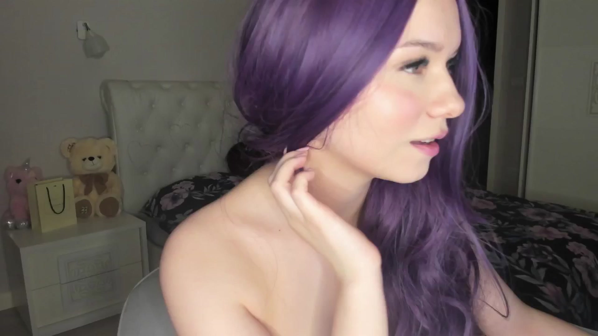 Gallery image thumbnail from Angieerosee's myfreecams stream on, 04/26/2025, 20:17 image 5 of 20
