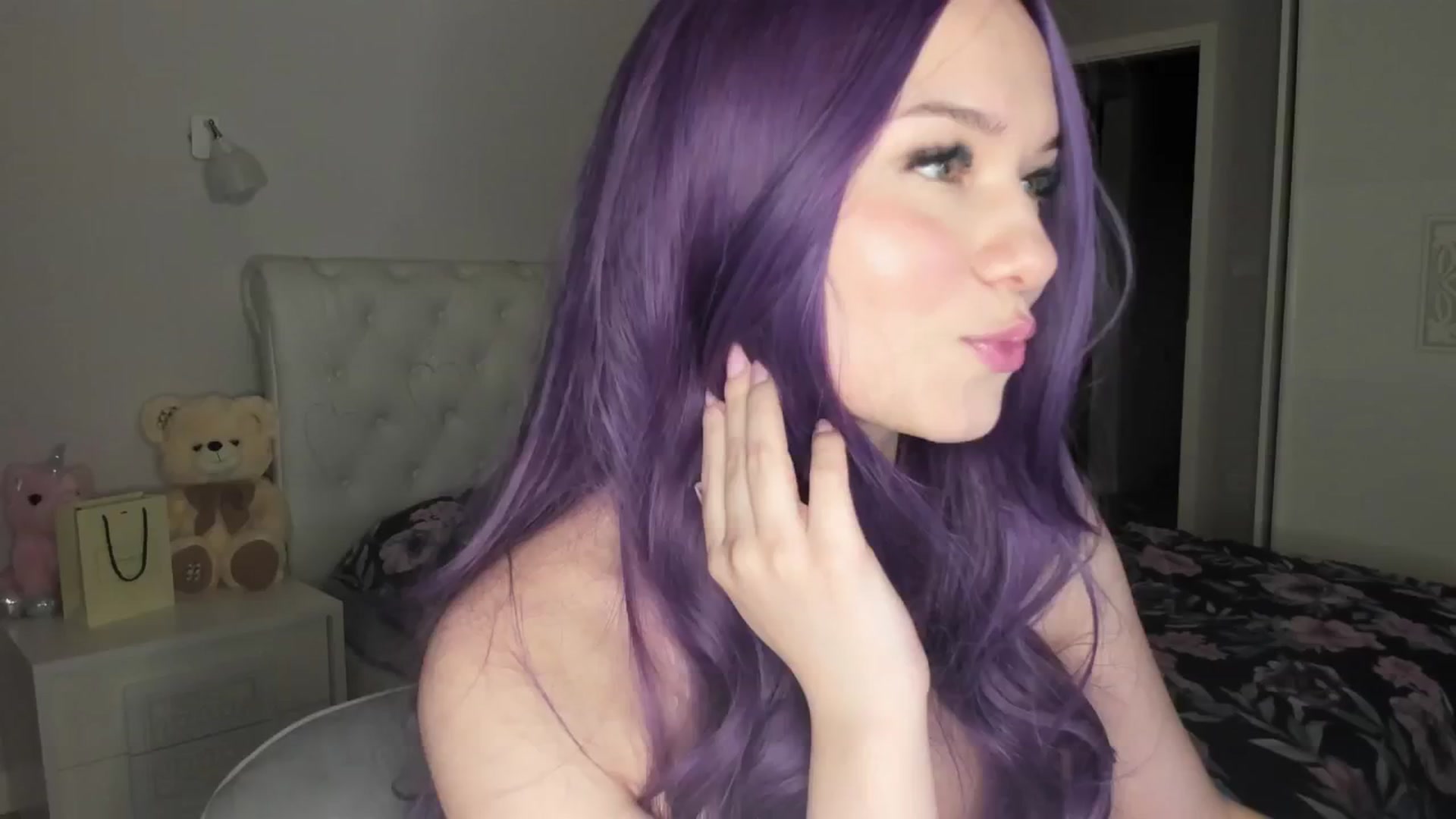 Gallery image thumbnail from Angieerosee's myfreecams stream on, 04/26/2025, 20:17 image 1 of 20