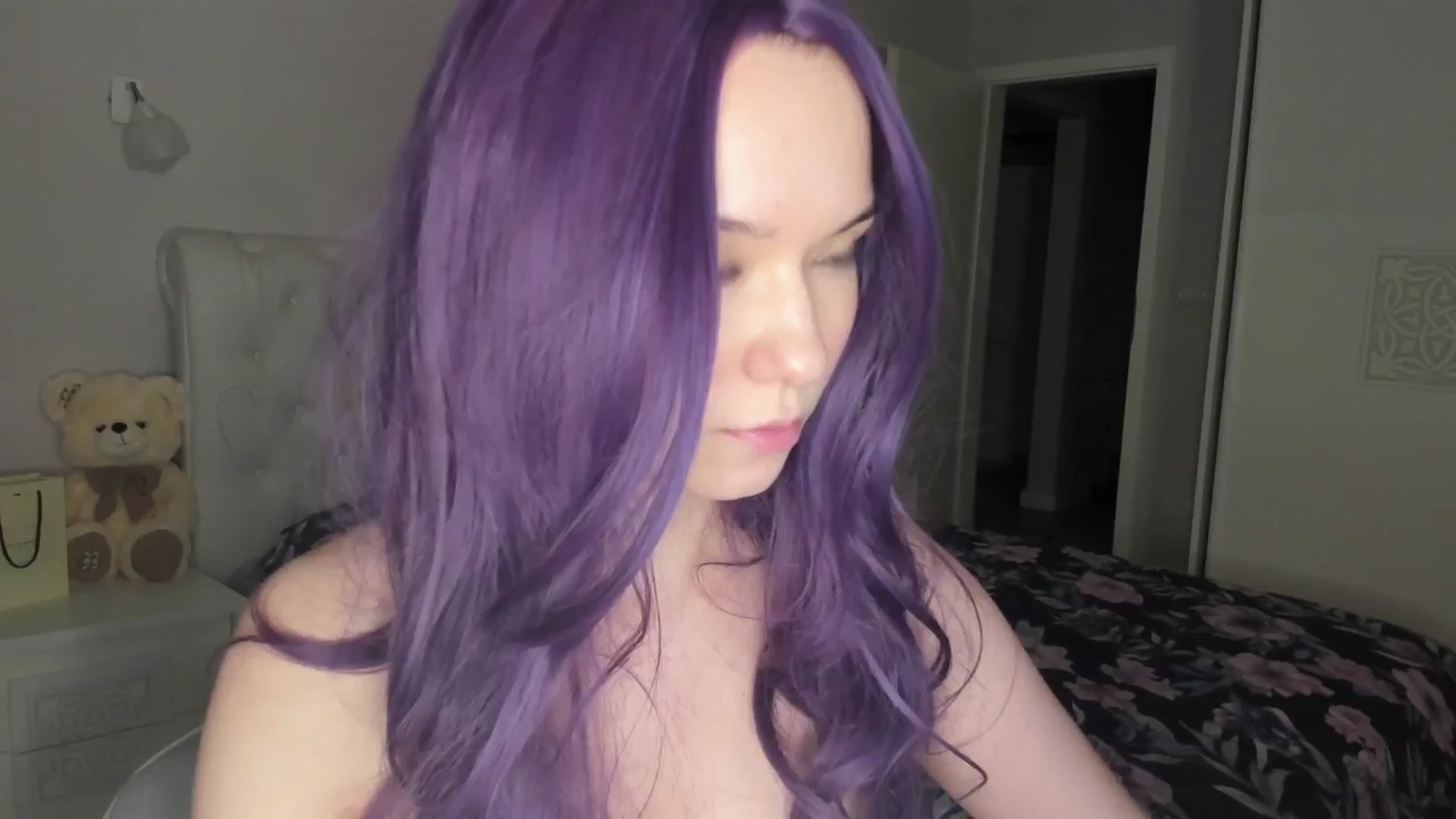 Gallery image thumbnail from Angieerosee's myfreecams stream on, 04/26/2025, 22:05 image 12 of 20