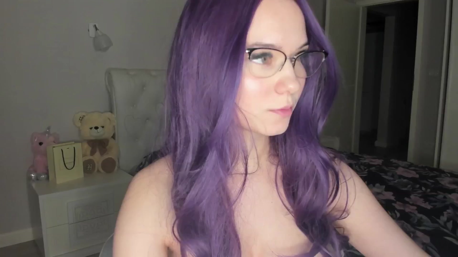 Gallery image thumbnail from Angieerosee's myfreecams stream on, 04/26/2025, 22:05 image 8 of 20