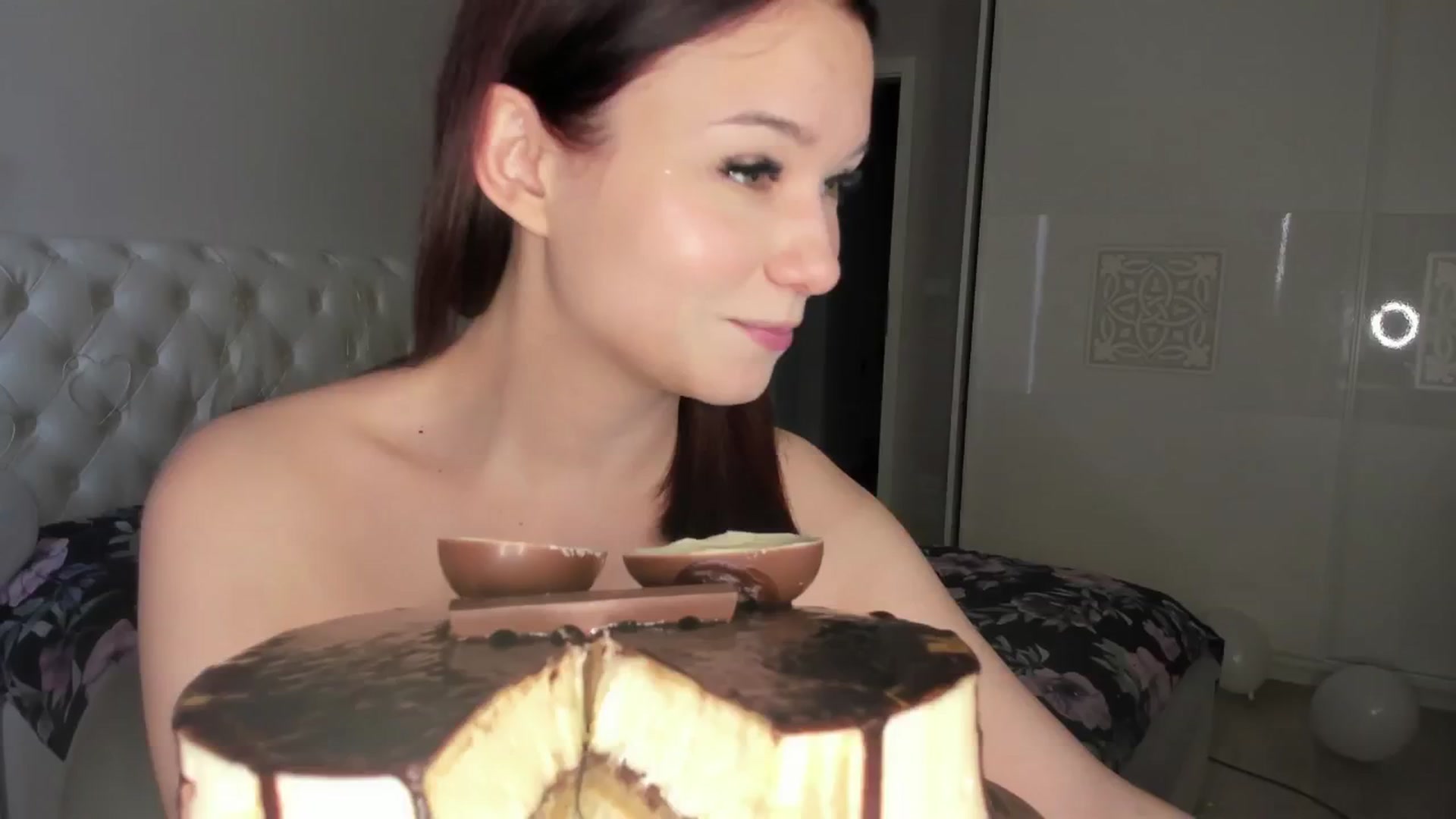 Gallery image thumbnail from Angieerosee's myfreecams stream on, 04/27/2025, 18:02 image 11 of 20