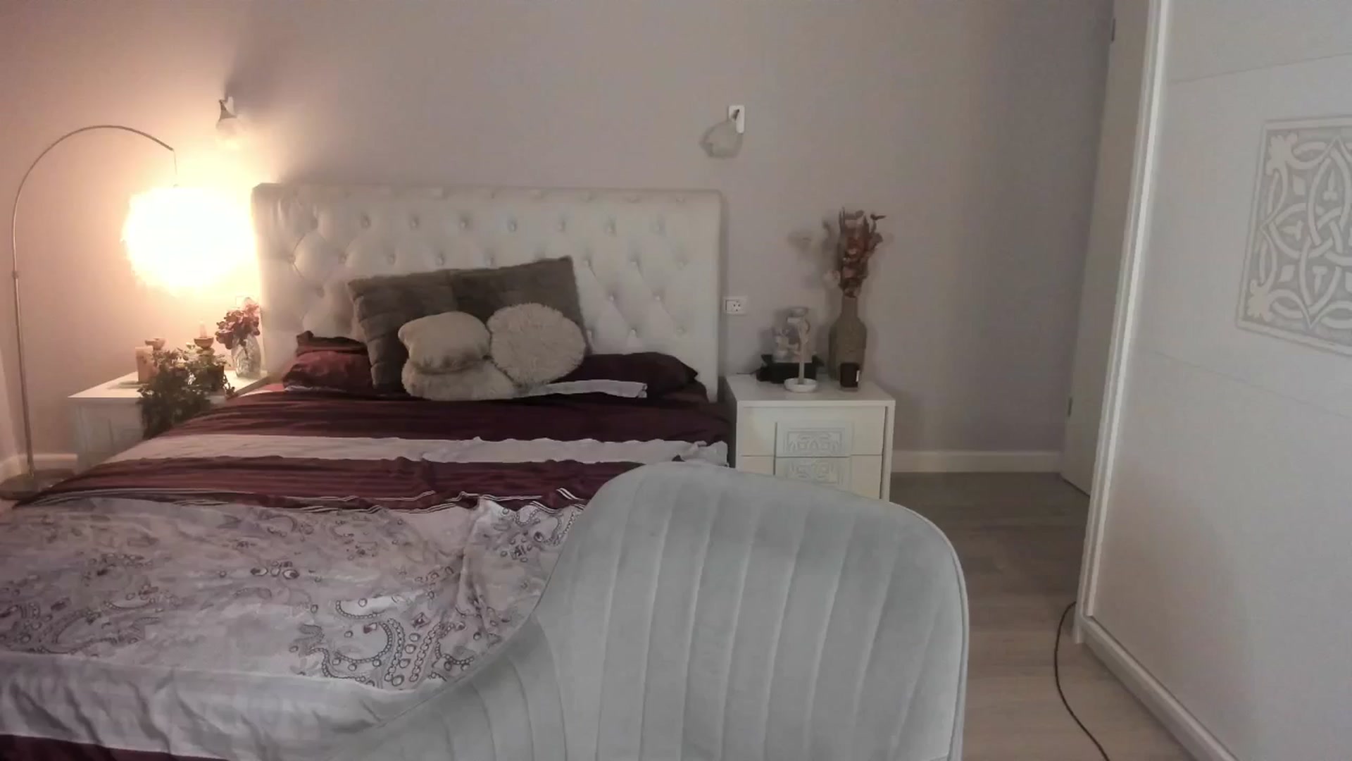 Gallery image thumbnail from Angieerosee's myfreecams stream on, 06/29/2025, 23:33 image 2 of 20