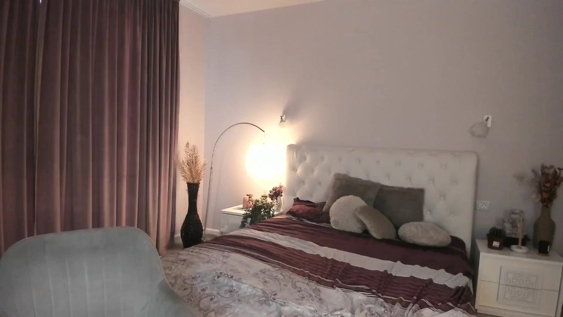 Gallery image thumbnail from Angieerosee's myfreecams stream on, 07/07/2025, 17:16 image 5 of 20