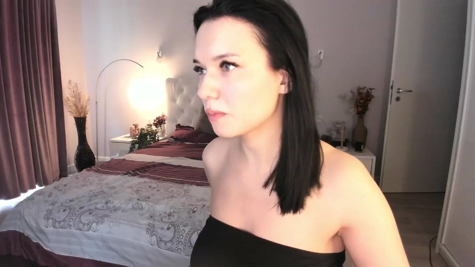 Gallery image thumbnail from Angieerosee's myfreecams stream on, 07/08/2025, 15:51 image 5 of 20