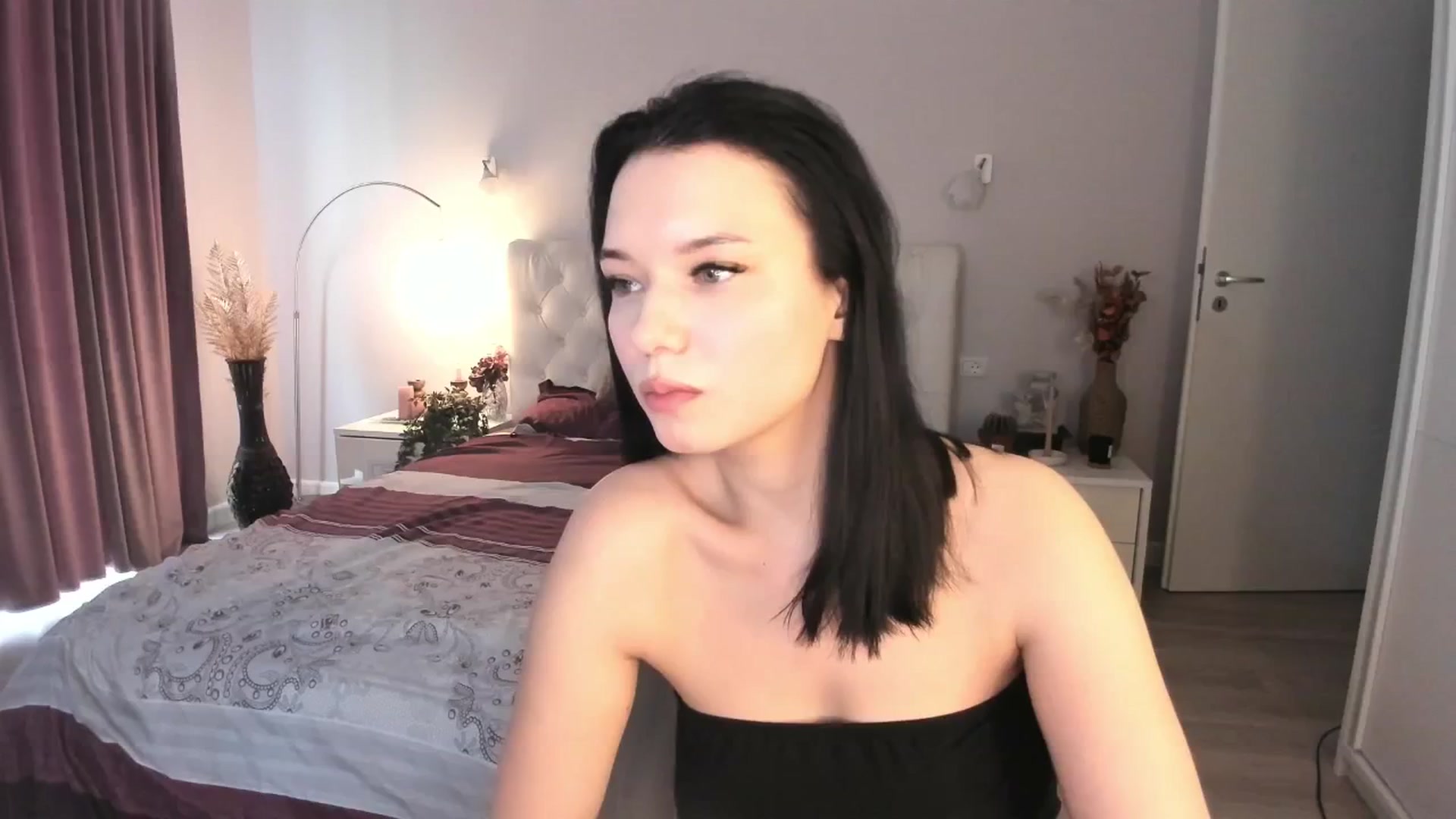 Gallery image thumbnail from Angieerosee's myfreecams stream on, 07/08/2025, 15:51 image 7 of 20