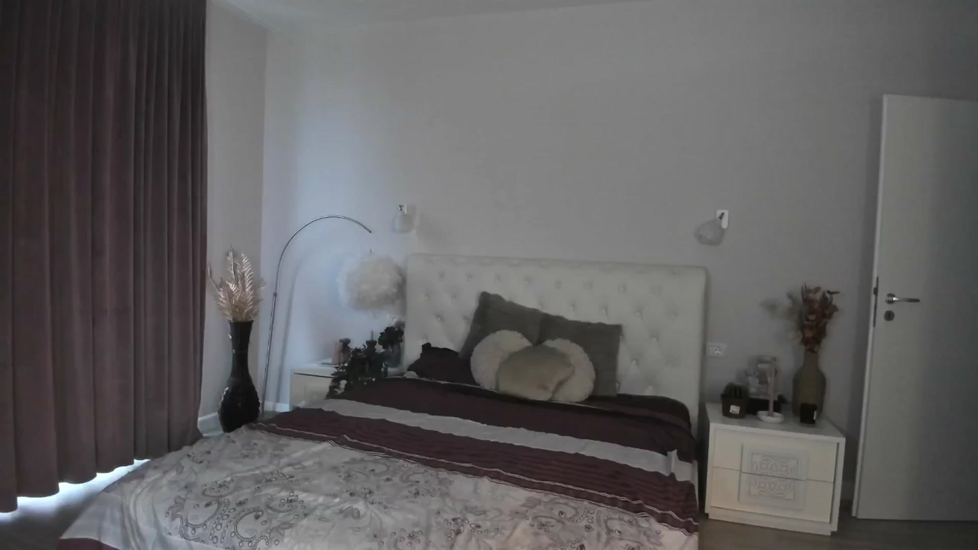 Gallery image thumbnail from Angieerosee's myfreecams stream on, 07/09/2025, 17:02 image 10 of 20
