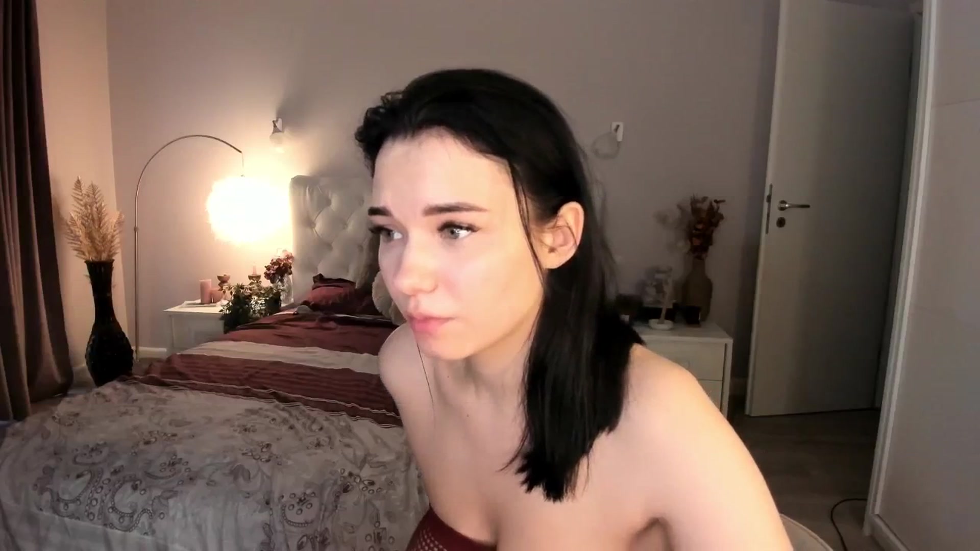 Gallery image thumbnail from Angieerosee's myfreecams stream on, 07/11/2025, 18:34 image 15 of 20