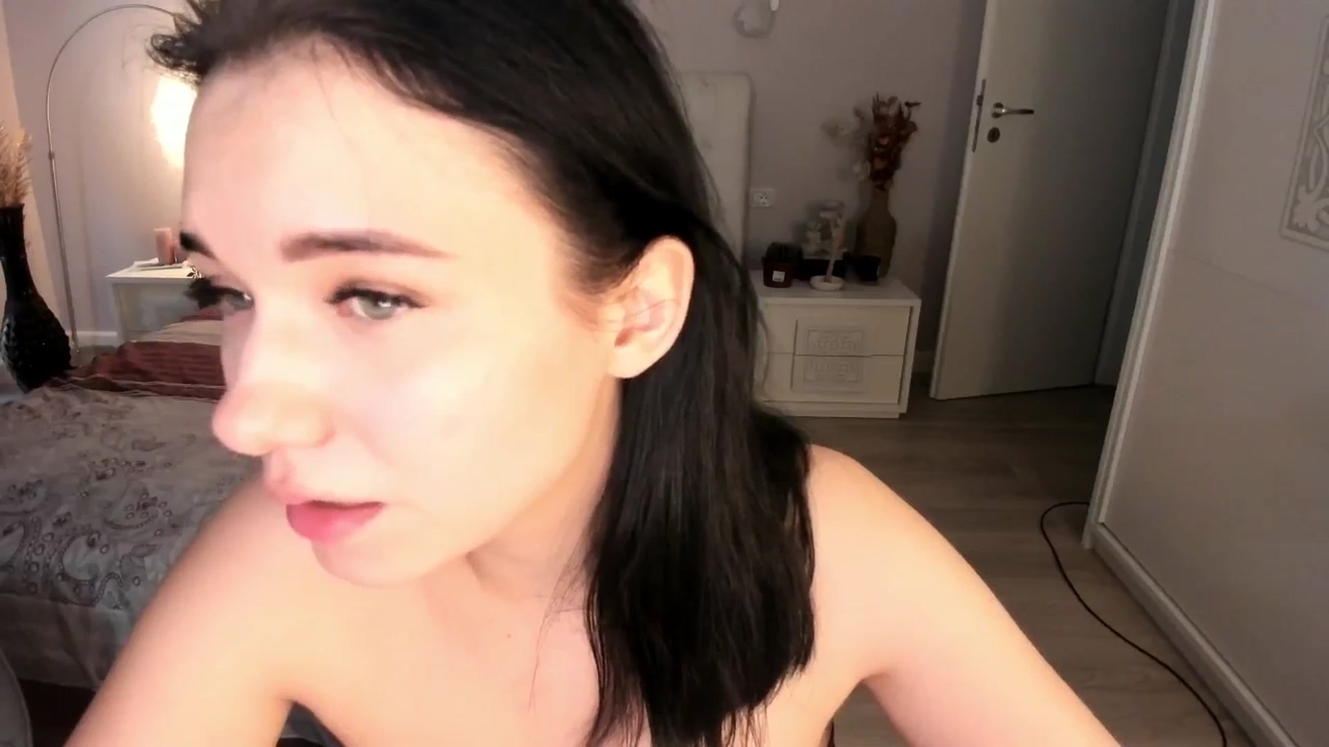Gallery image thumbnail from Angieerosee's myfreecams stream on, 07/11/2025, 18:34 image 5 of 20