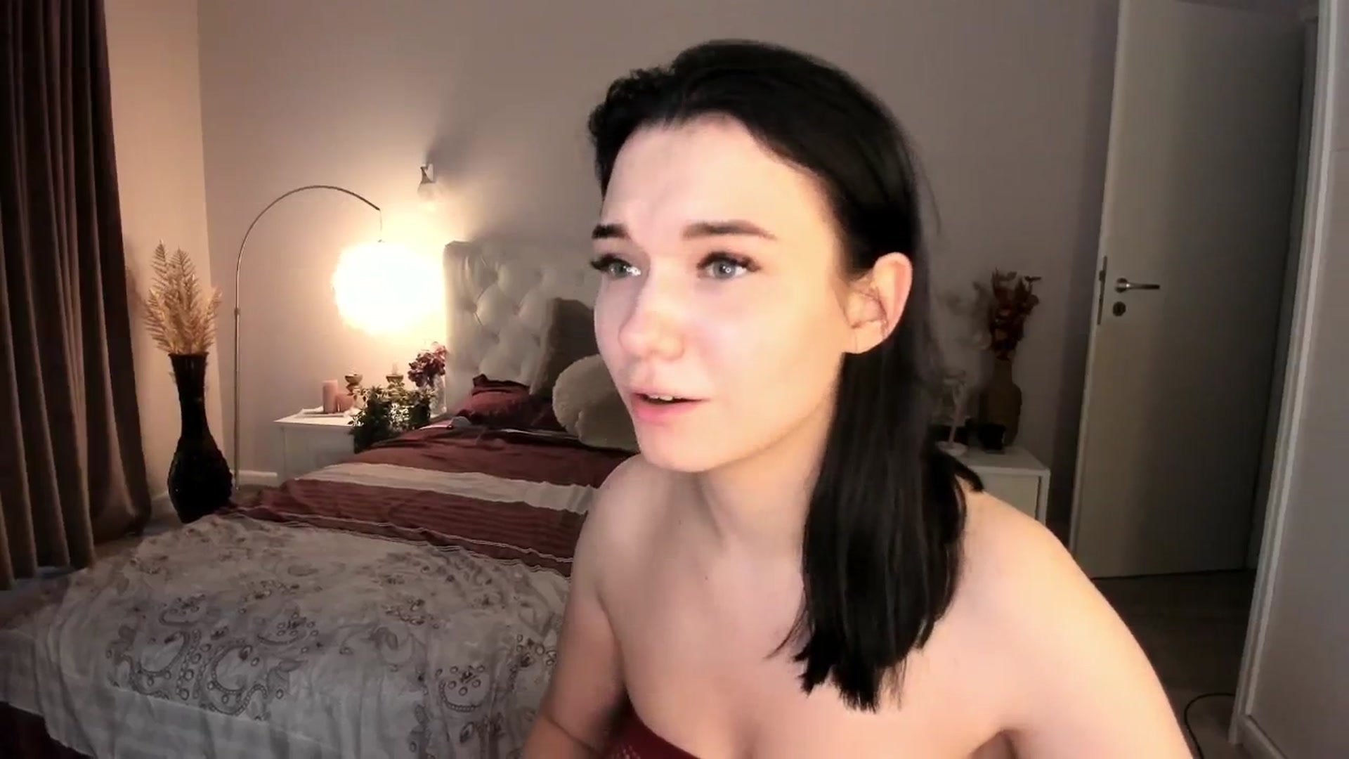 Gallery image thumbnail from Angieerosee's myfreecams stream on, 07/11/2025, 18:34 image 18 of 20