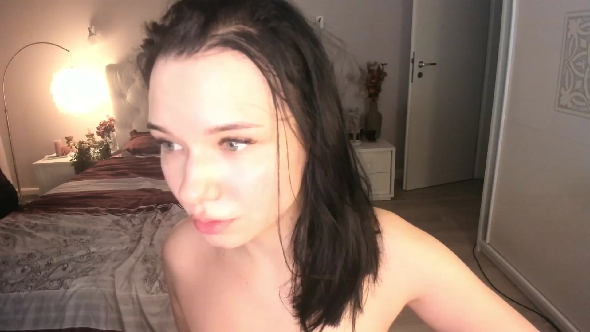 Gallery image thumbnail from Angieerosee's myfreecams stream on, 07/15/2025, 21:29 image 17 of 20