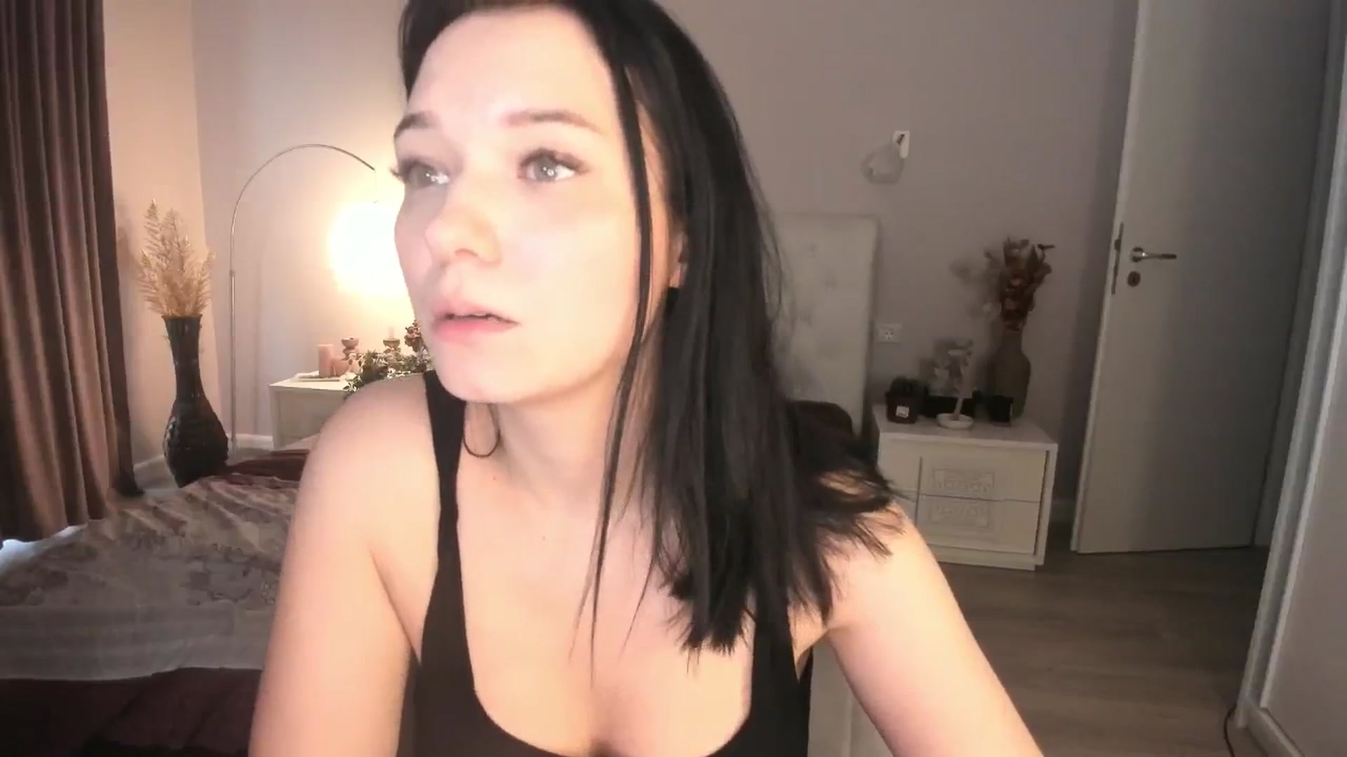 Gallery image thumbnail from Angieerosee's myfreecams stream on, 07/16/2025, 16:39 image 20 of 20